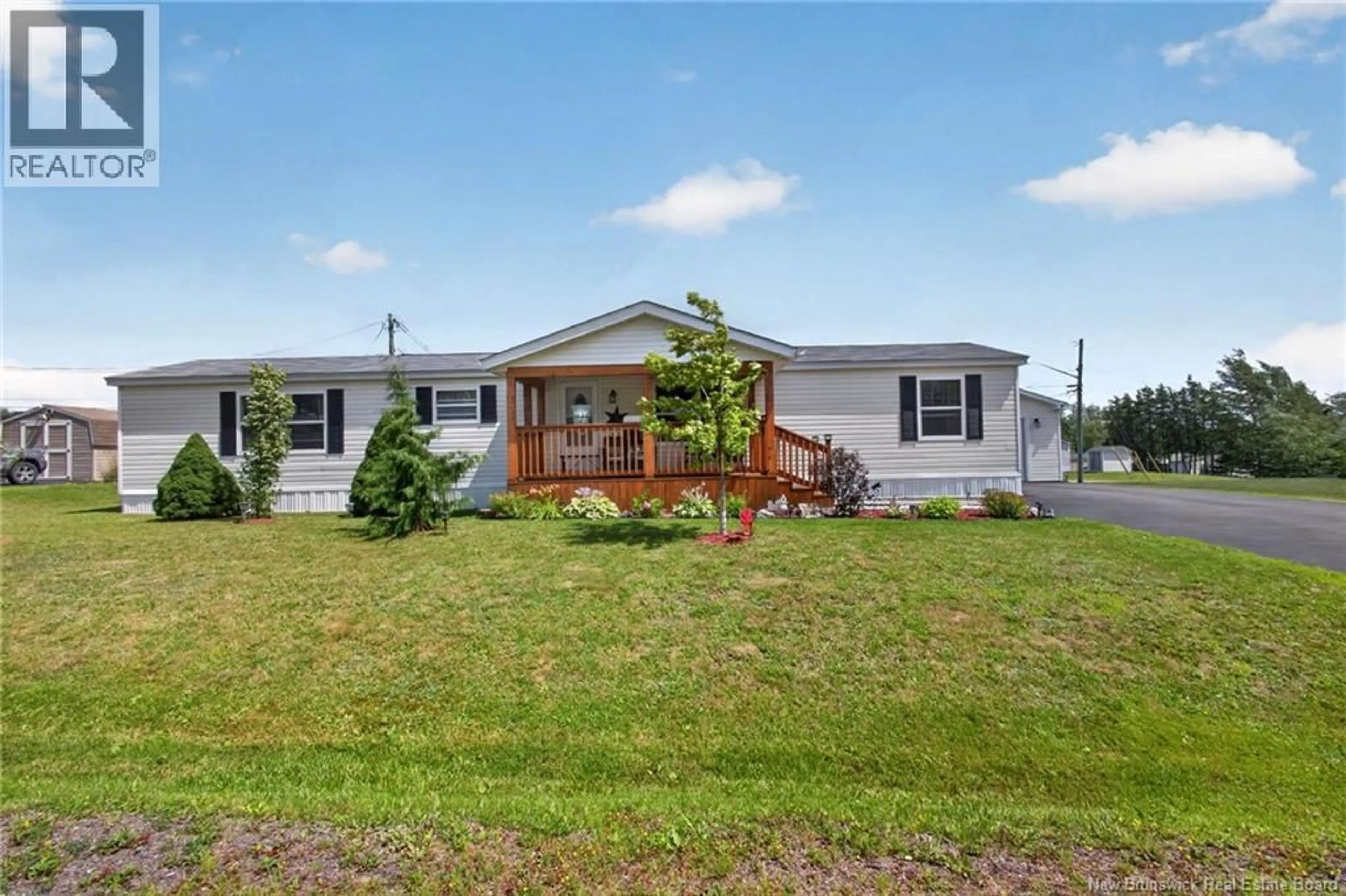 Unknown for 2 BUR OAK STREET, Moncton New Brunswick E1H3S1
