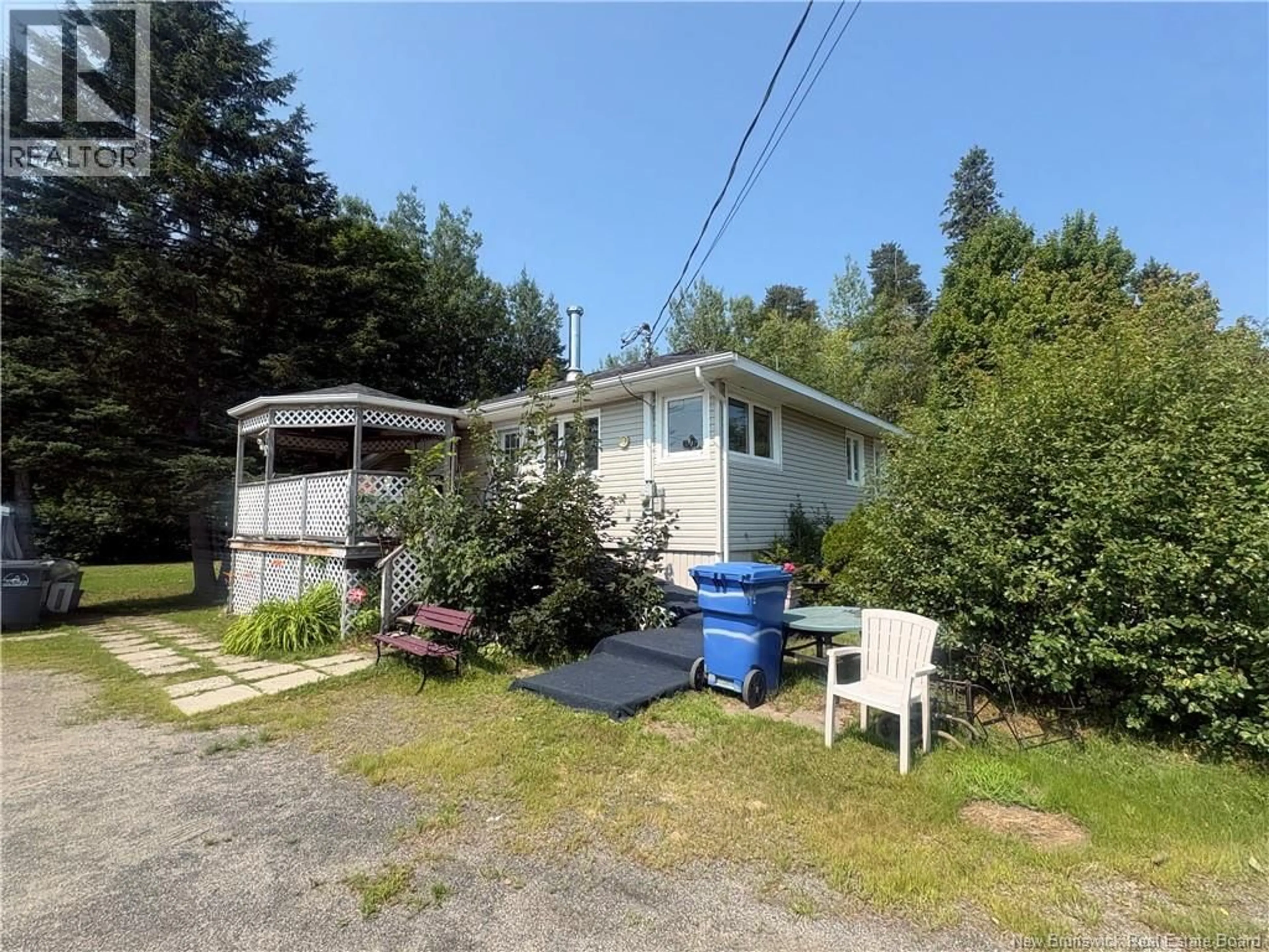 Unknown for 233 KING GEORGE, Miramichi New Brunswick E1V1K8