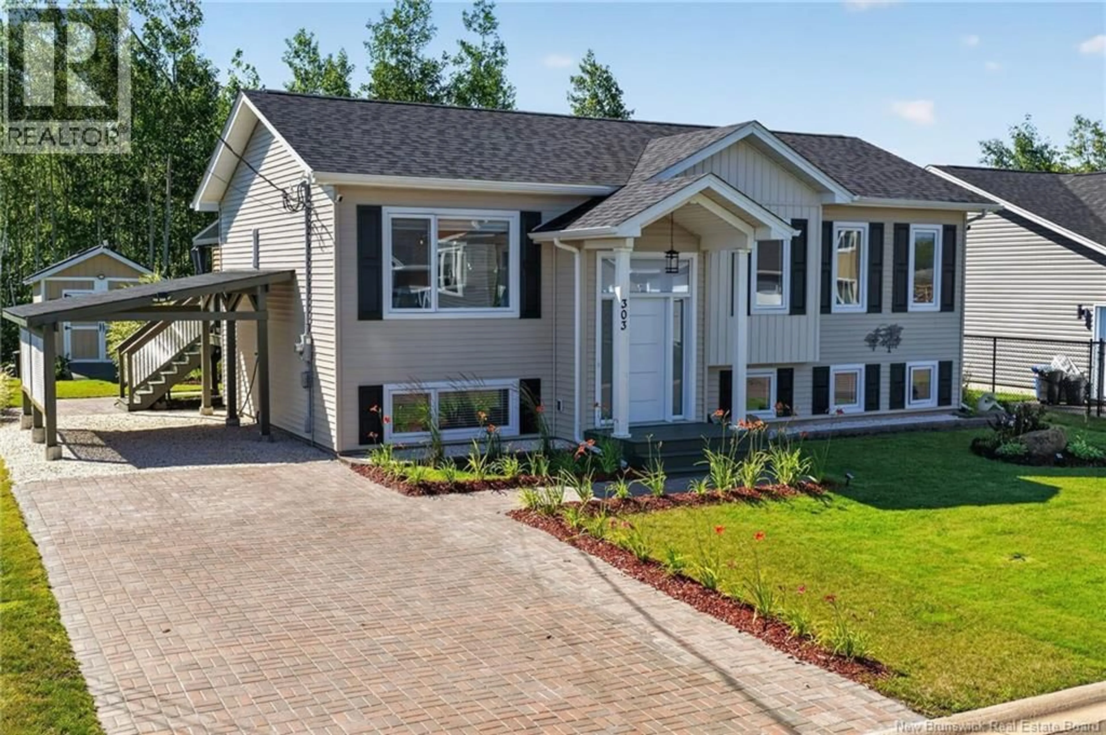 Home with vinyl exterior material, street for 303 CHATELLERAULT STREET, Shediac New Brunswick E4P0L3