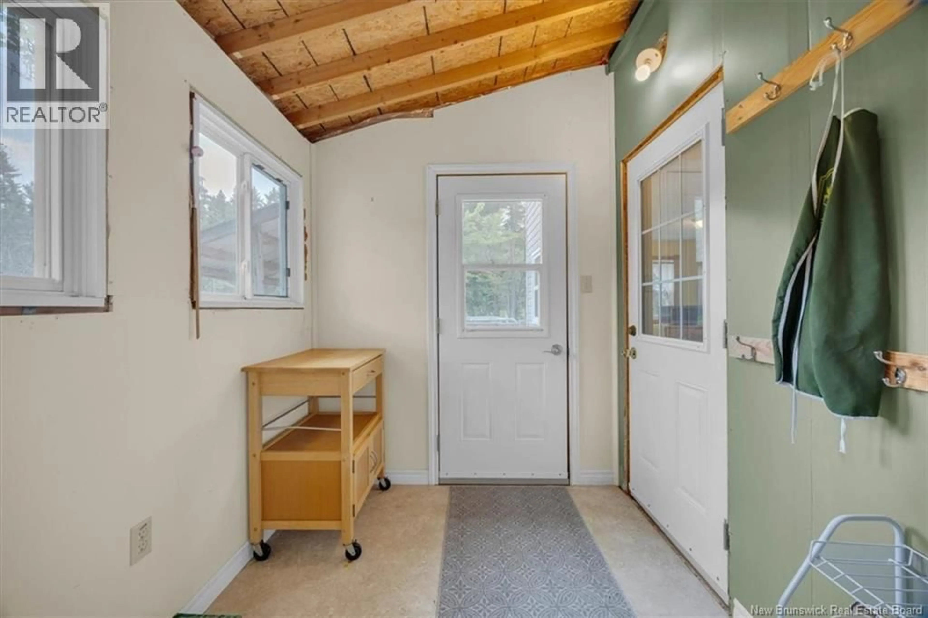 Indoor entryway for 9 NORMAN ROAD, Crafts Cove New Brunswick E5T1K7
