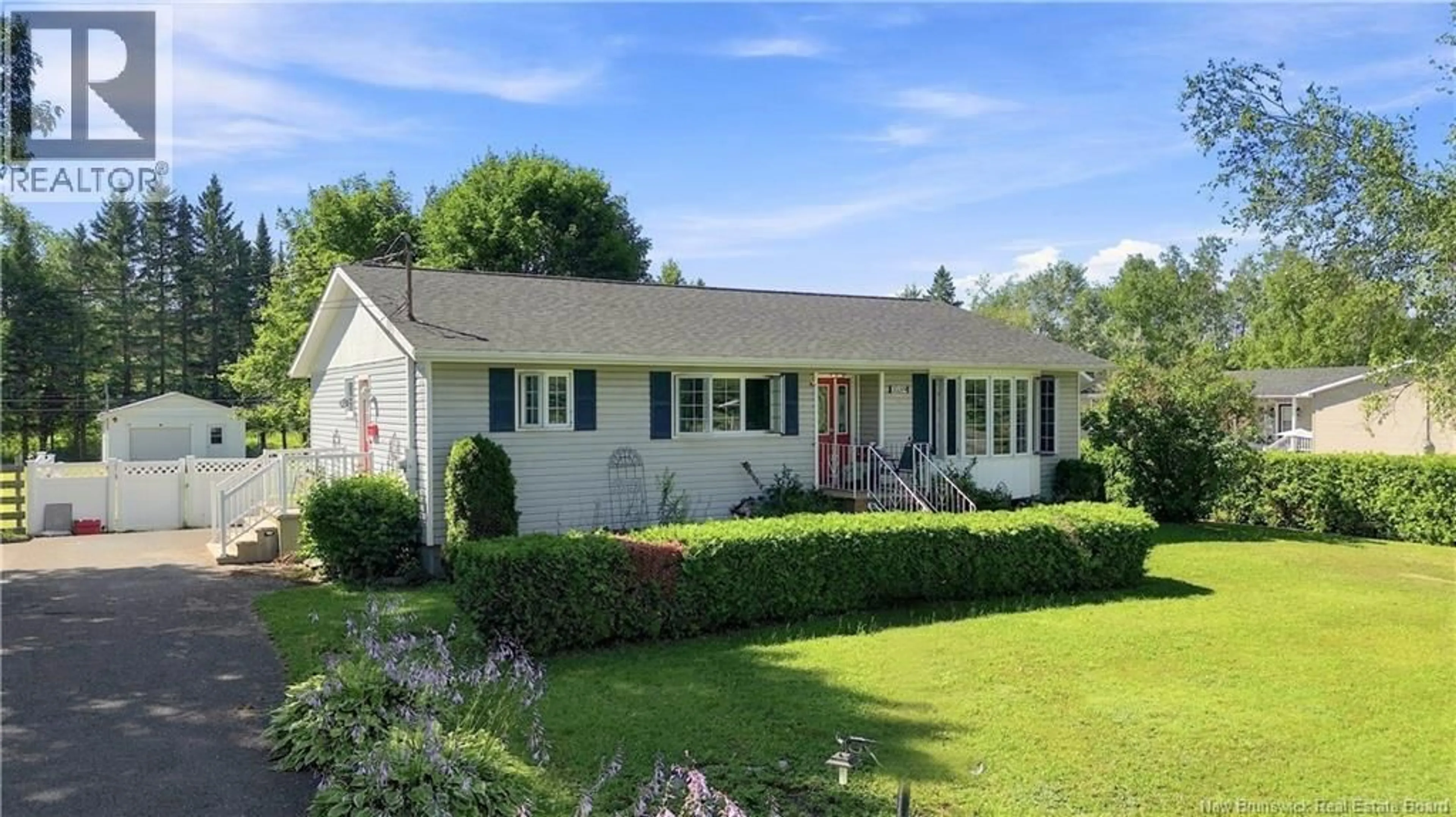 Home with vinyl exterior material, street for 3259 ROUTE 585, Newbridge New Brunswick E7N1K2