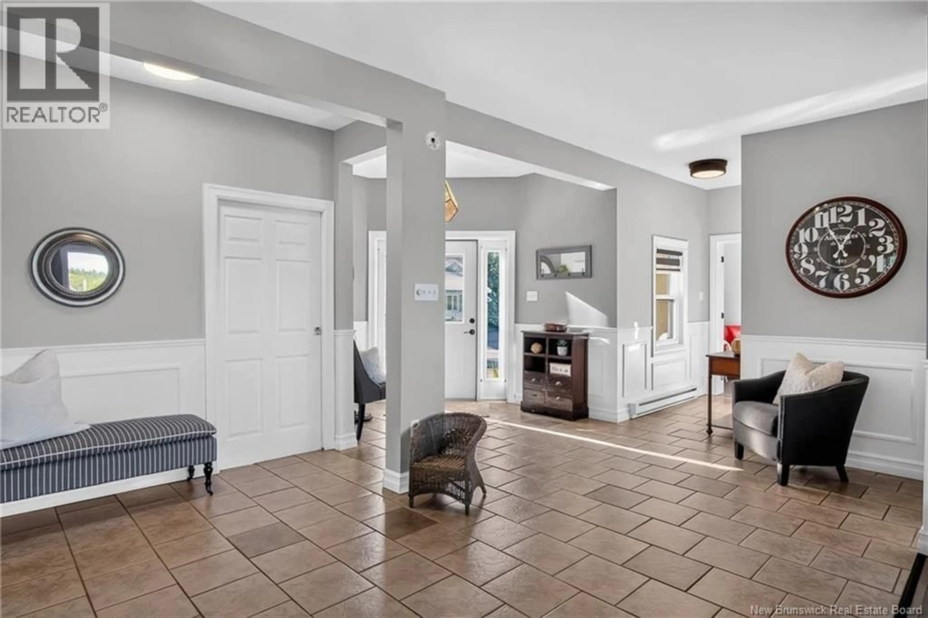 Indoor foyer for 150 RIVER VALLEY DRIVE, Grand Bay-Westfield New Brunswick E5K1A4