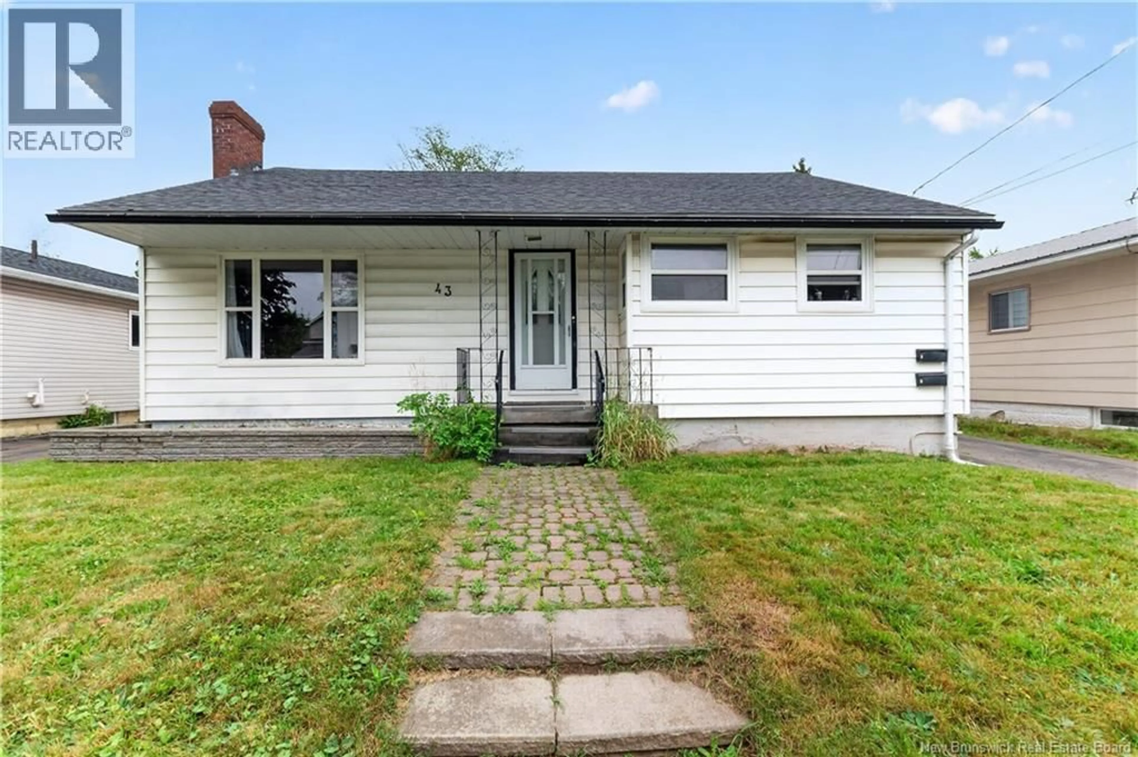 Home with vinyl exterior material, street for 43 DERBY STREET, Moncton New Brunswick E1E6Y6