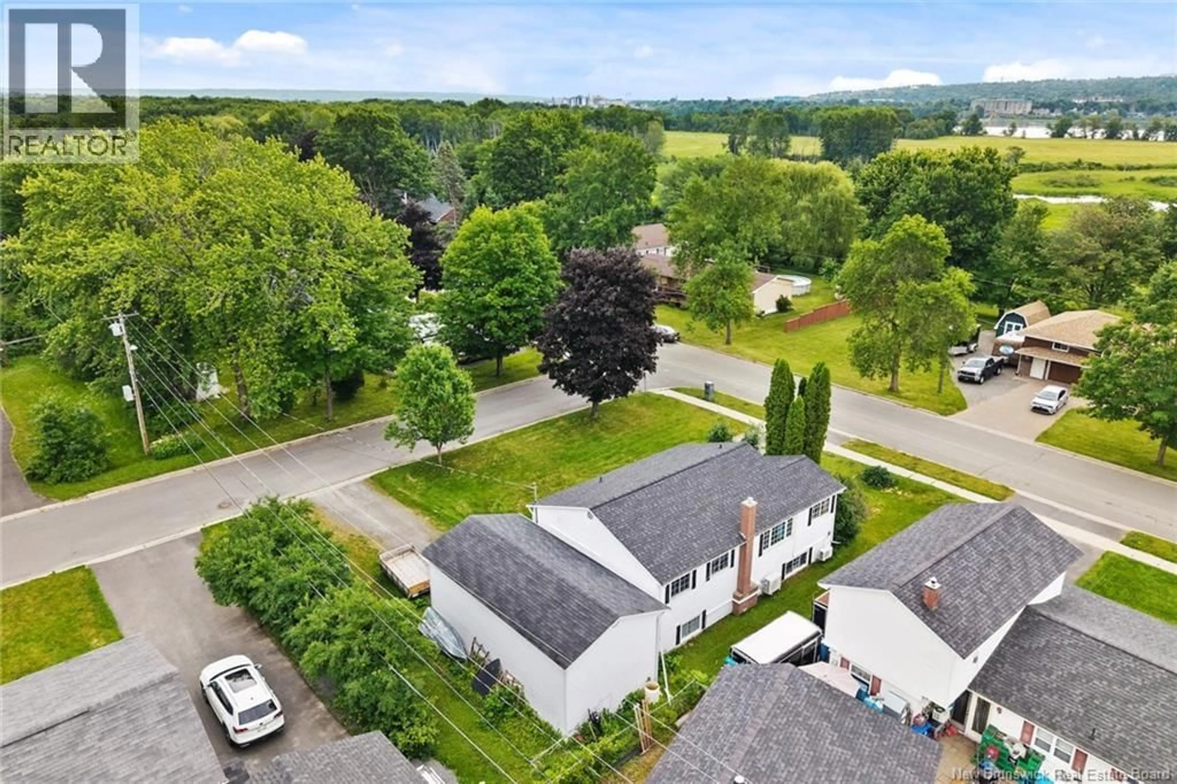 A pic from outside/outdoor area/front of a property/back of a property/a pic from drone, unknown for 93 BURPEE STREET, Fredericton New Brunswick E3A1M2