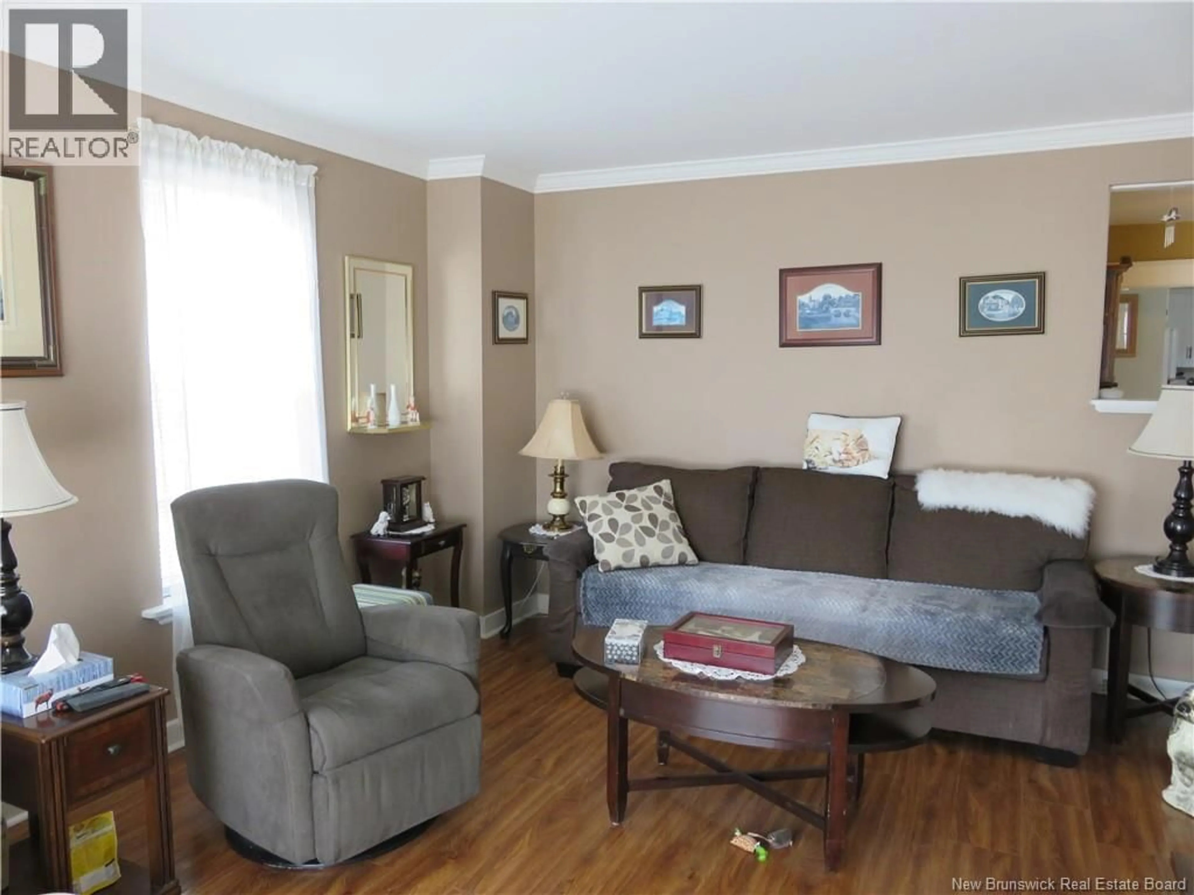 Living room with furniture, wood/laminate floor for 15 GREEN STREET, Saint John New Brunswick E2J1V6