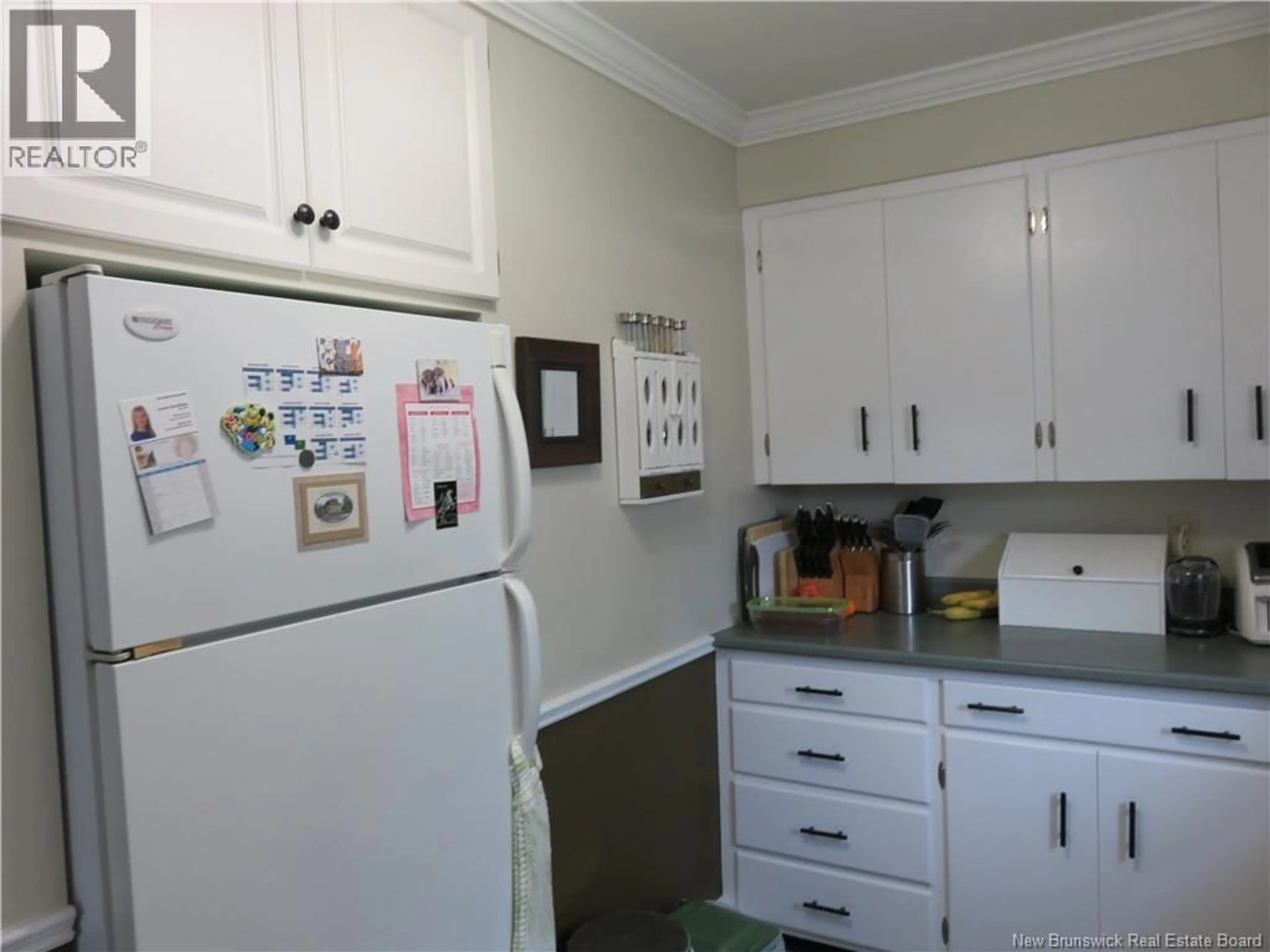 Standard kitchen, unknown for 15 GREEN STREET, Saint John New Brunswick E2J1V6