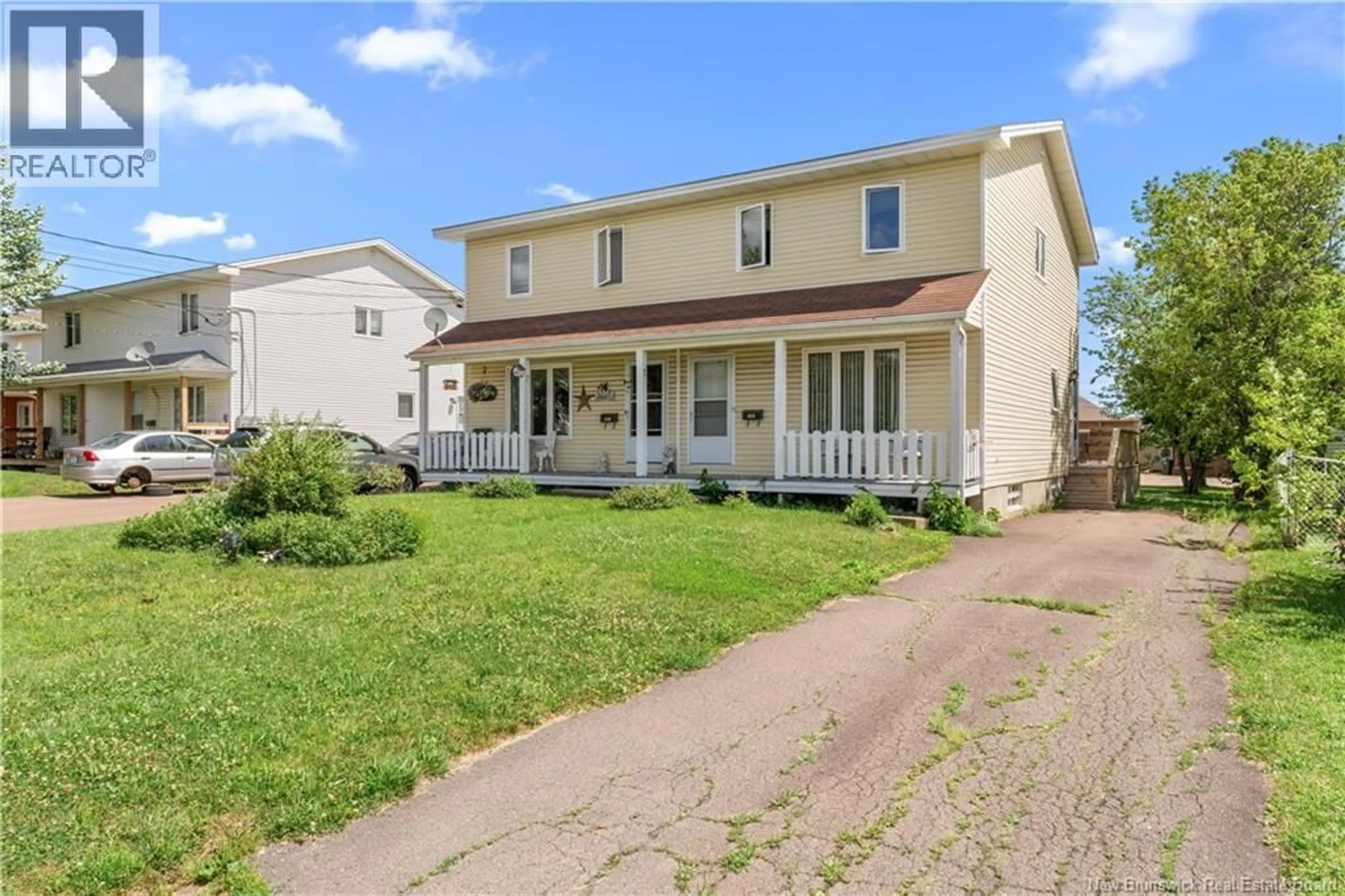 Home with vinyl exterior material, street for 101-103 GLENCOE, Moncton New Brunswick E1A6P6