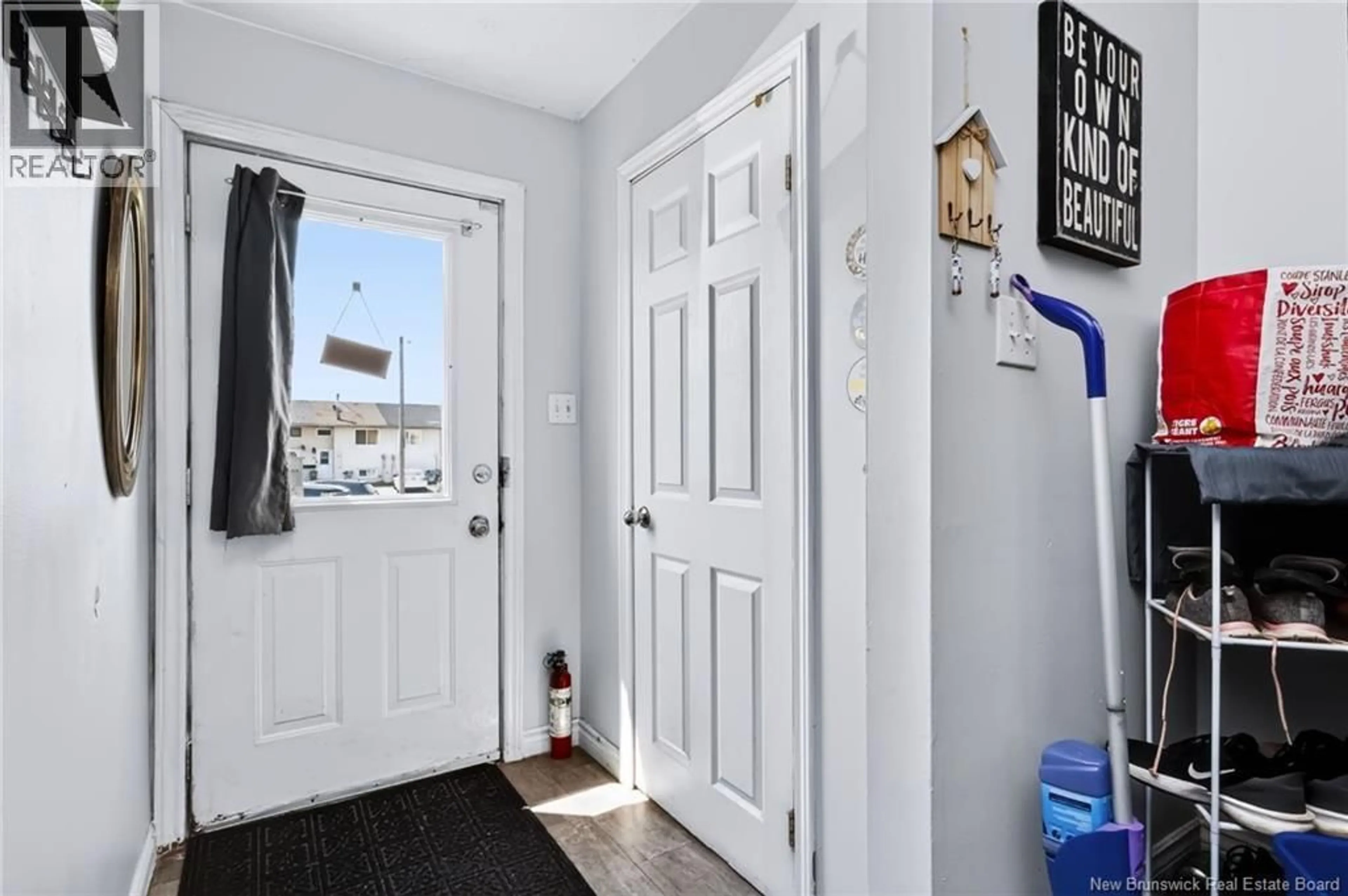 Indoor entryway for 710 HIGHMEADOW DRIVE, Saint John New Brunswick E2J3V1