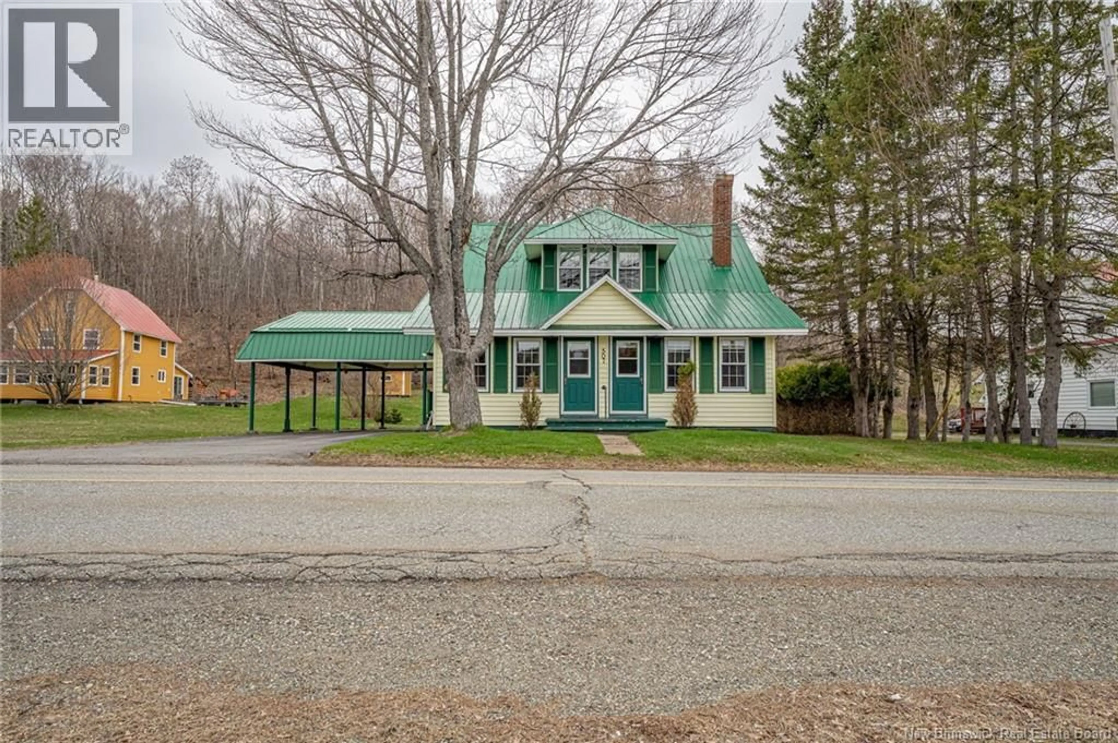 A pic from outside/outdoor area/front of a property/back of a property/a pic from drone, street for 507 OTIS DRIVE, Nackawic New Brunswick E6H1J5