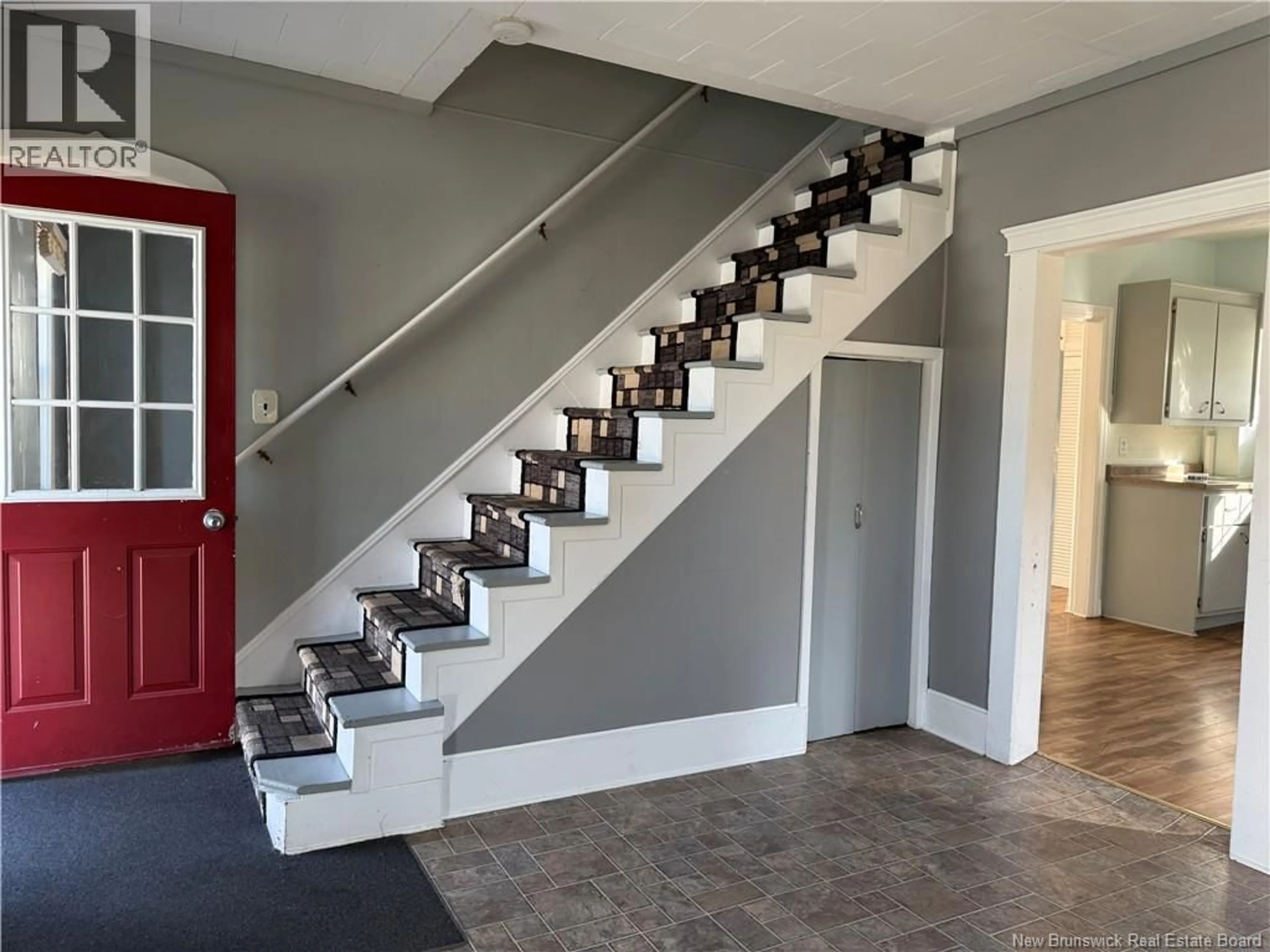 Stairs for 39 WARREN AVENUE, Miramichi New Brunswick E1N2J6