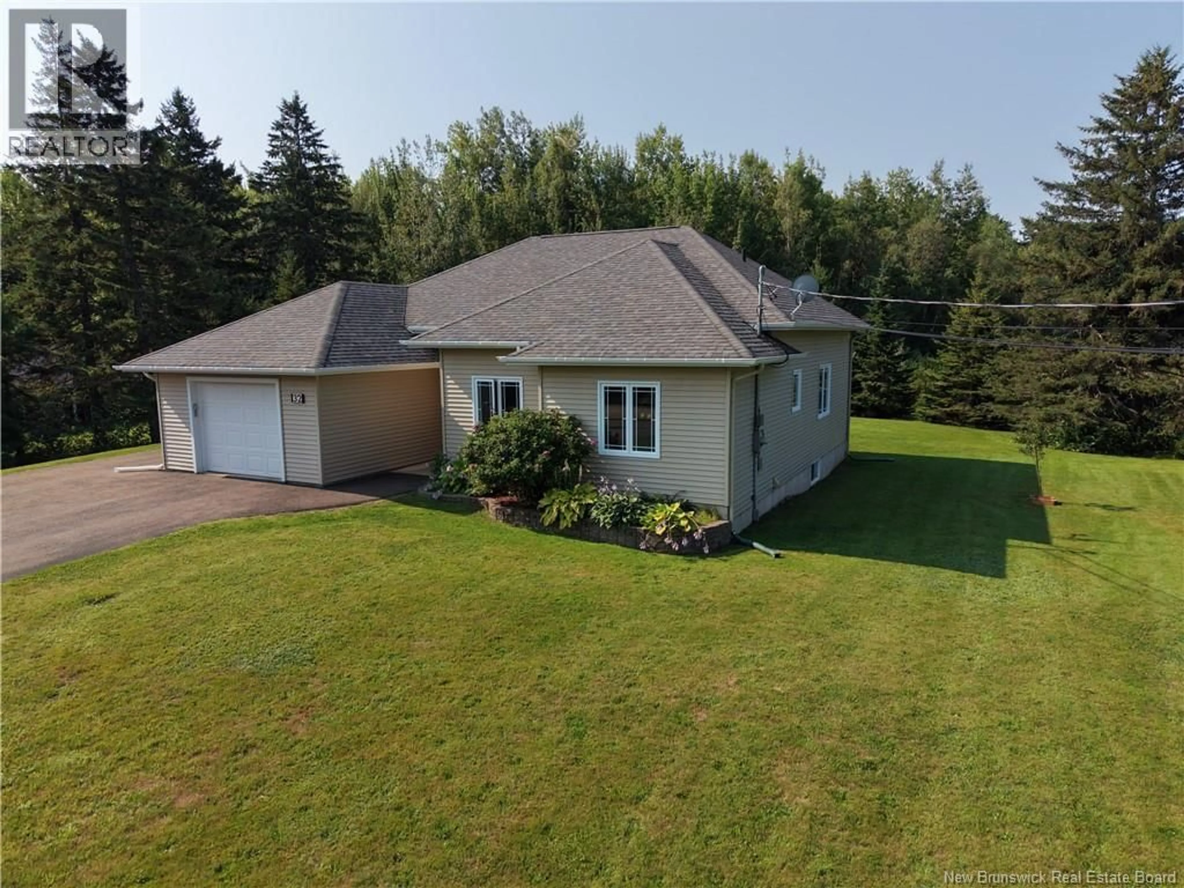 A pic from outside/outdoor area/front of a property/back of a property/a pic from drone, unknown for 32 MURRAY ROAD, Saint-Antoine New Brunswick E4V1A2