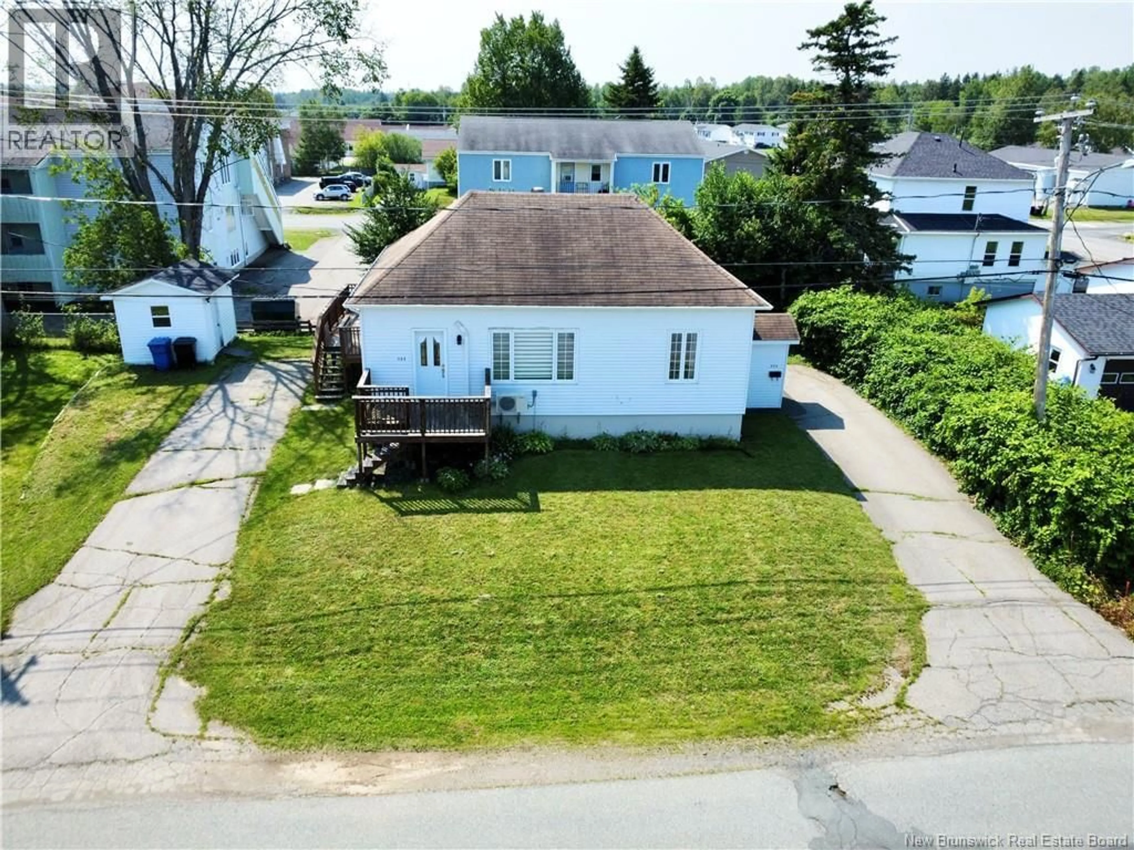A pic from outside/outdoor area/front of a property/back of a property/a pic from drone, street for 565 ST SIMON, Bathurst New Brunswick E2A3L7