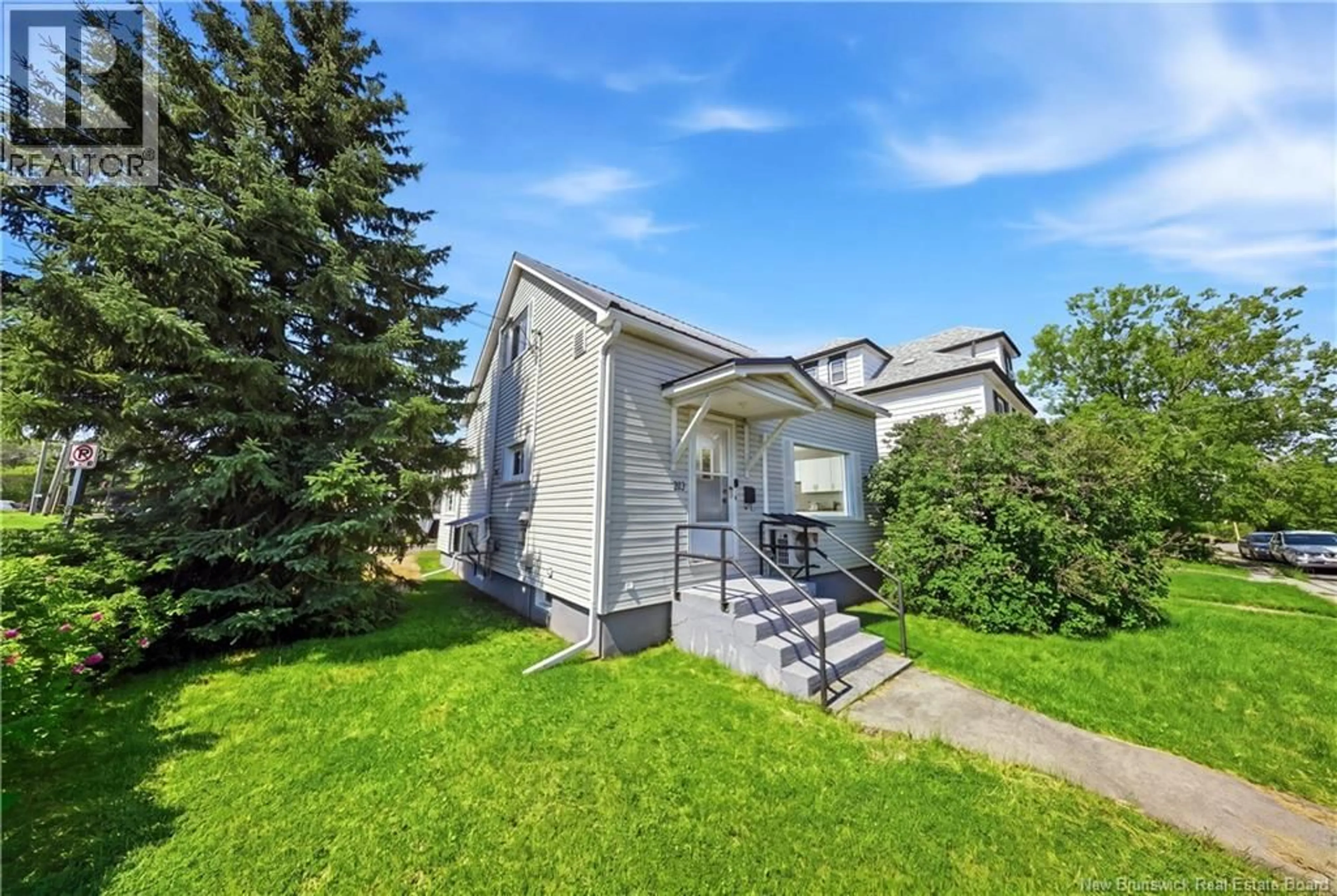 Unknown for 33 BISHOP STREET, Moncton New Brunswick E1E1K4