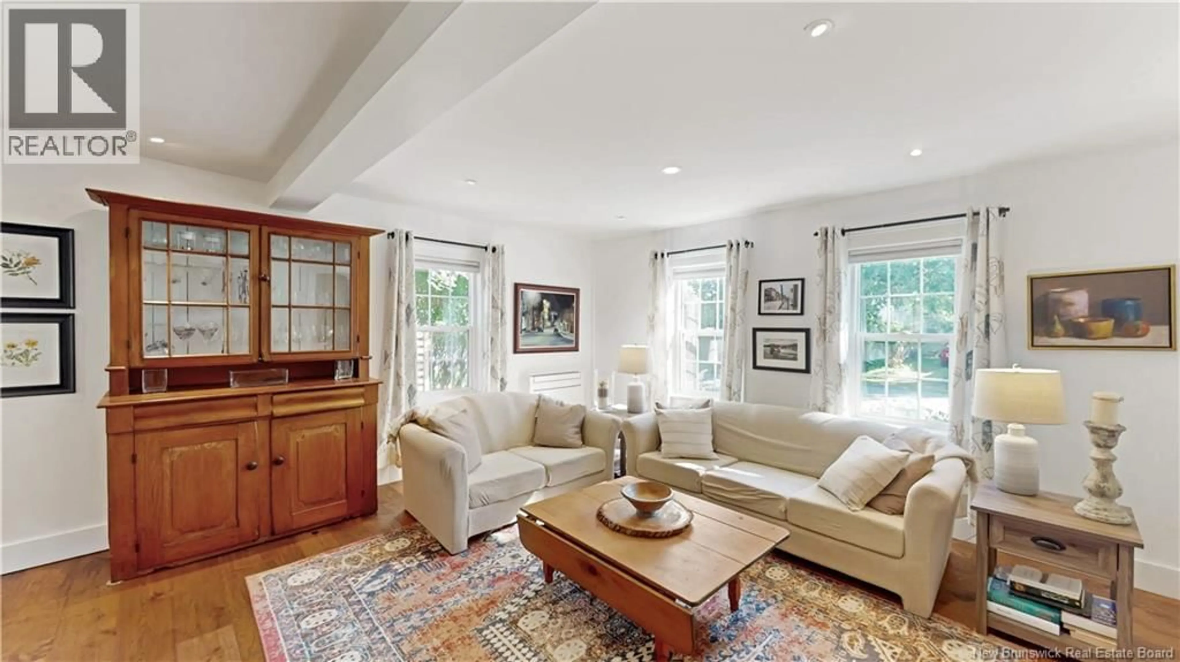 Living room with furniture, unknown for 120 QUEEN STREET, Saint Andrews New Brunswick E5B1C8
