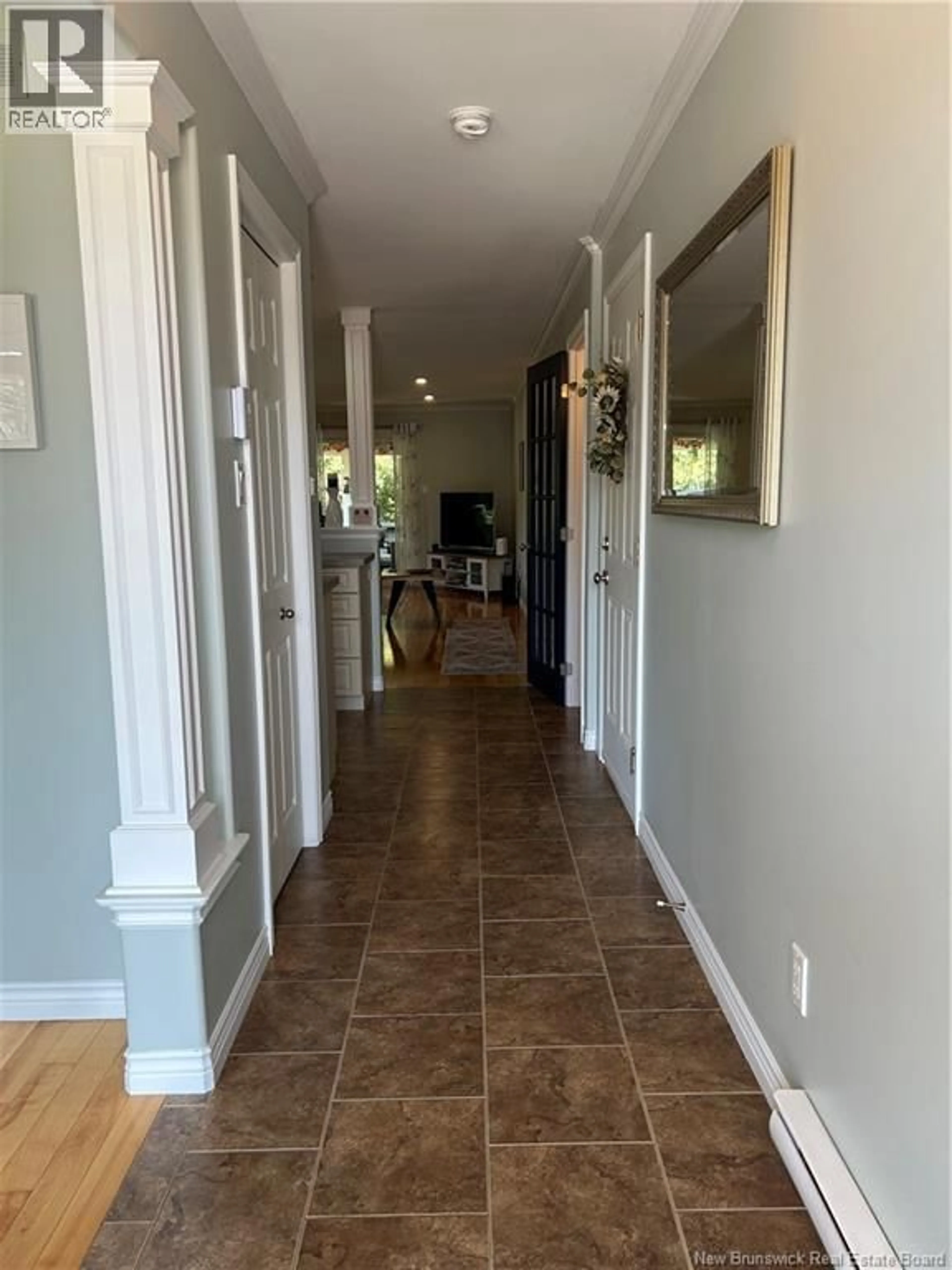 Indoor foyer for 1-90 DAMIEN STREET, Dieppe New Brunswick E1A0H3