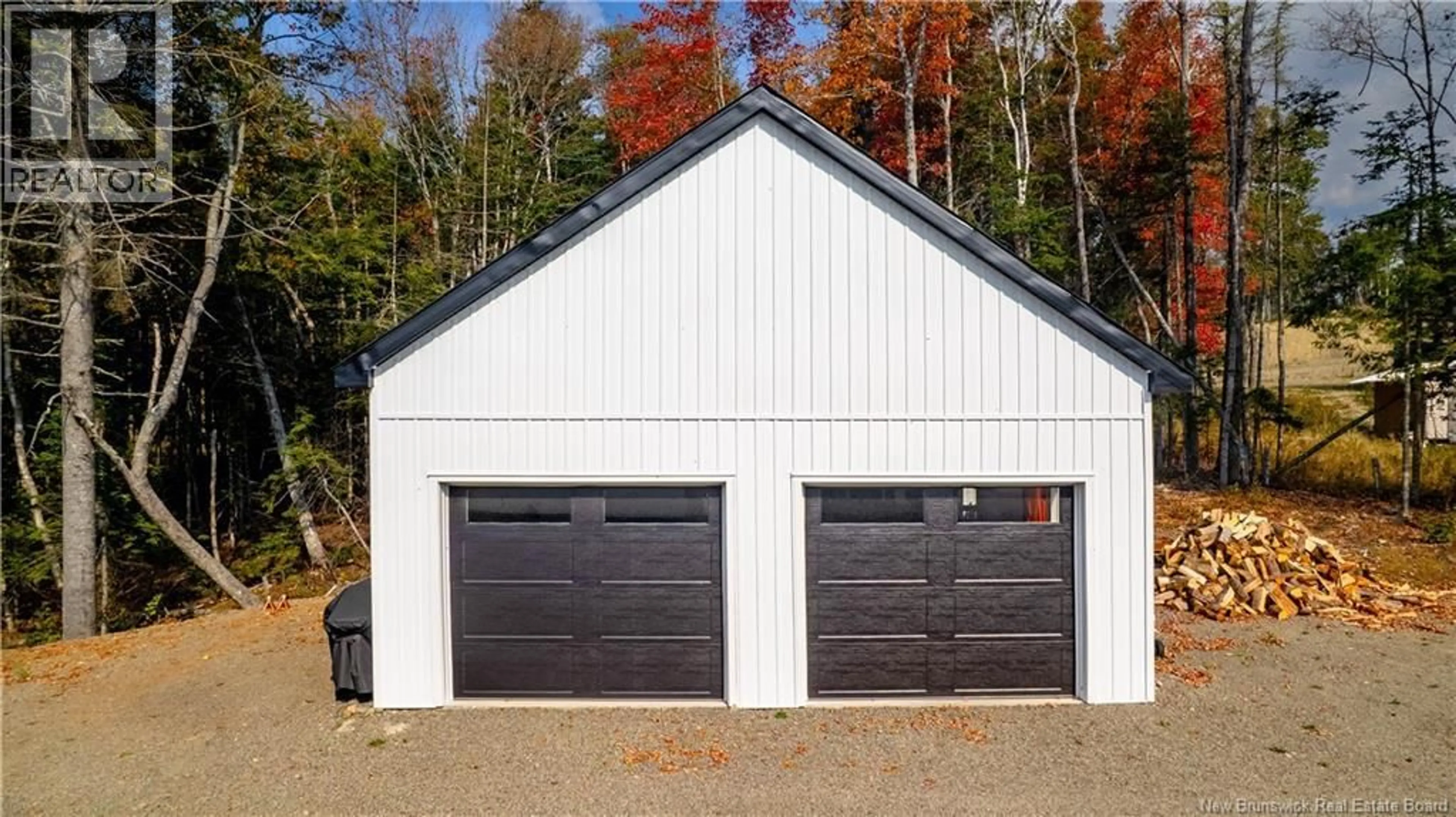 Indoor garage for 80 FIANDER ROAD, Bocabec New Brunswick E5B3M4