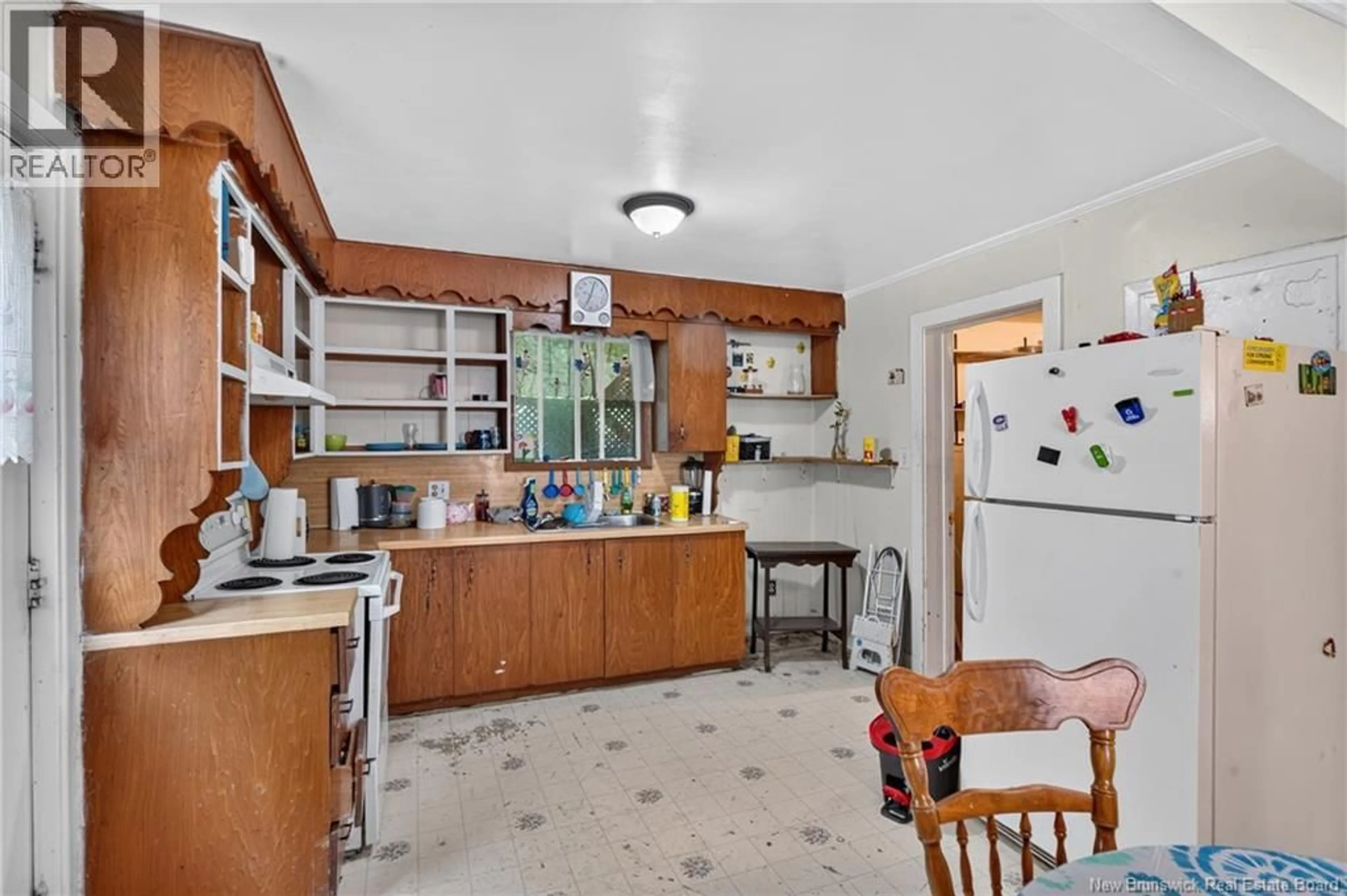 Standard kitchen, ceramic/tile floor for 4 WINDSOR STREET, Campbellton New Brunswick E3N1G5
