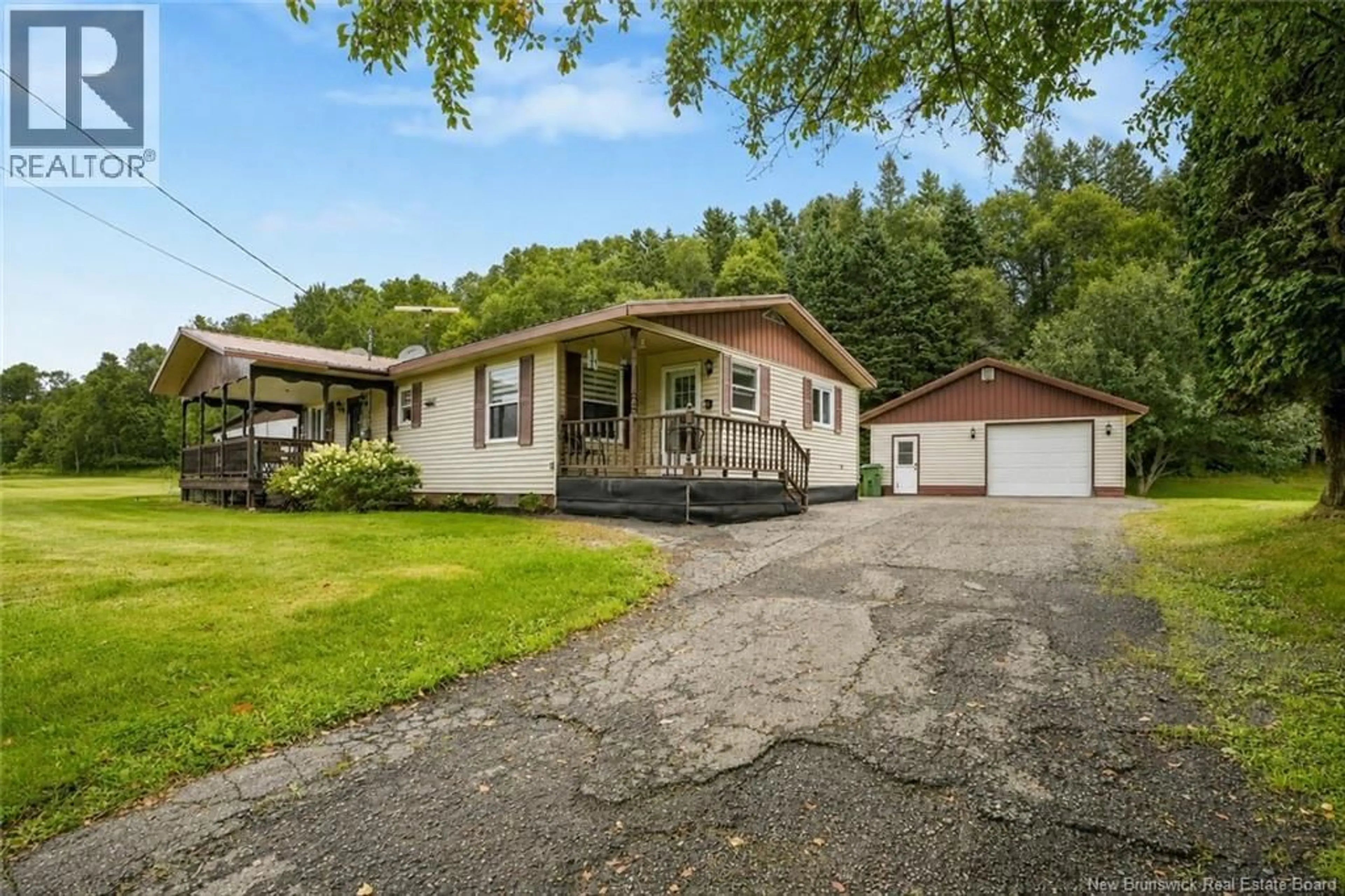 Home with vinyl exterior material, unknown for 11792 ROUTE 105, Kilburn New Brunswick E7H3X3