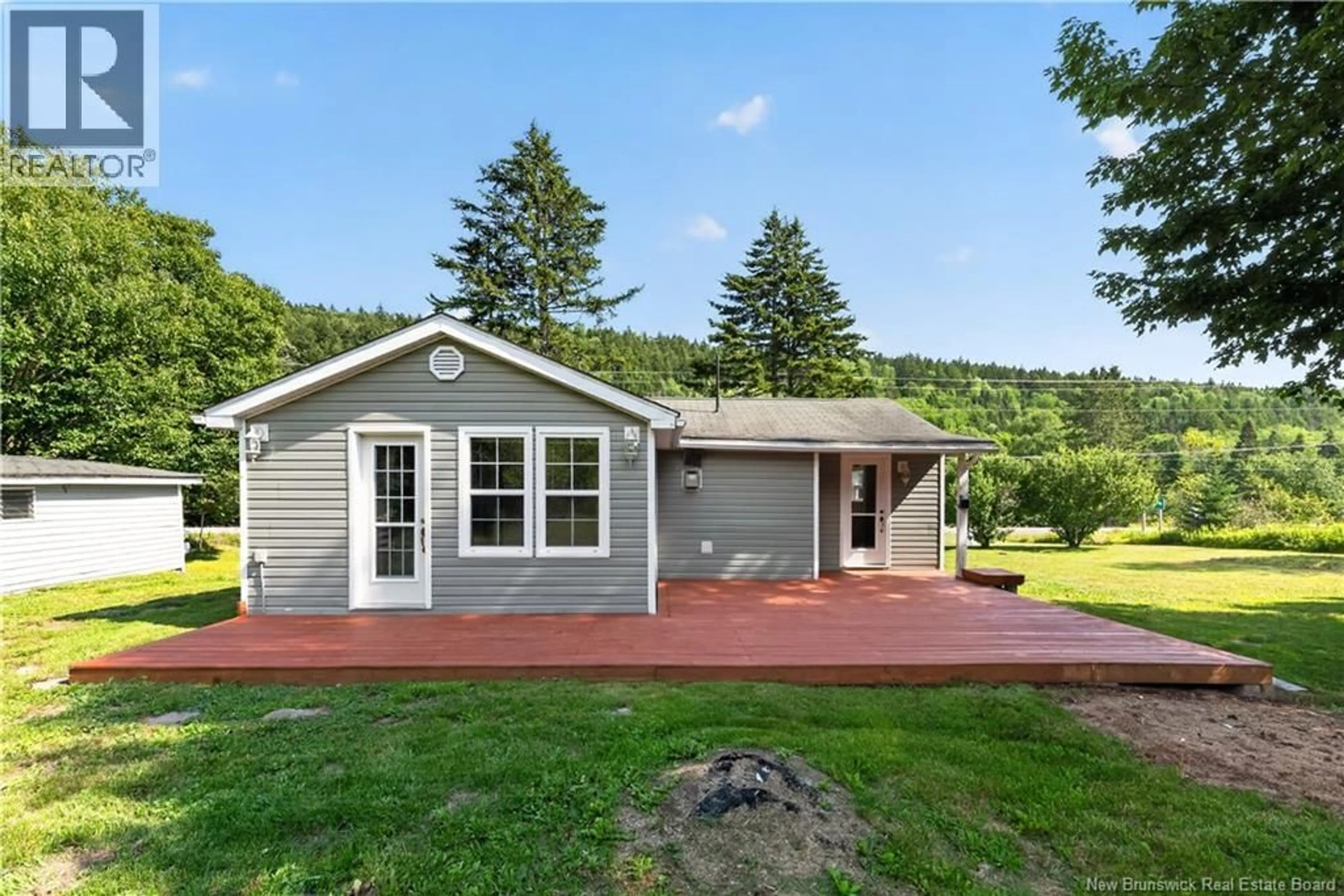 Home with vinyl exterior material, unknown for 8250 MAIN, Alma New Brunswick E4H1L8