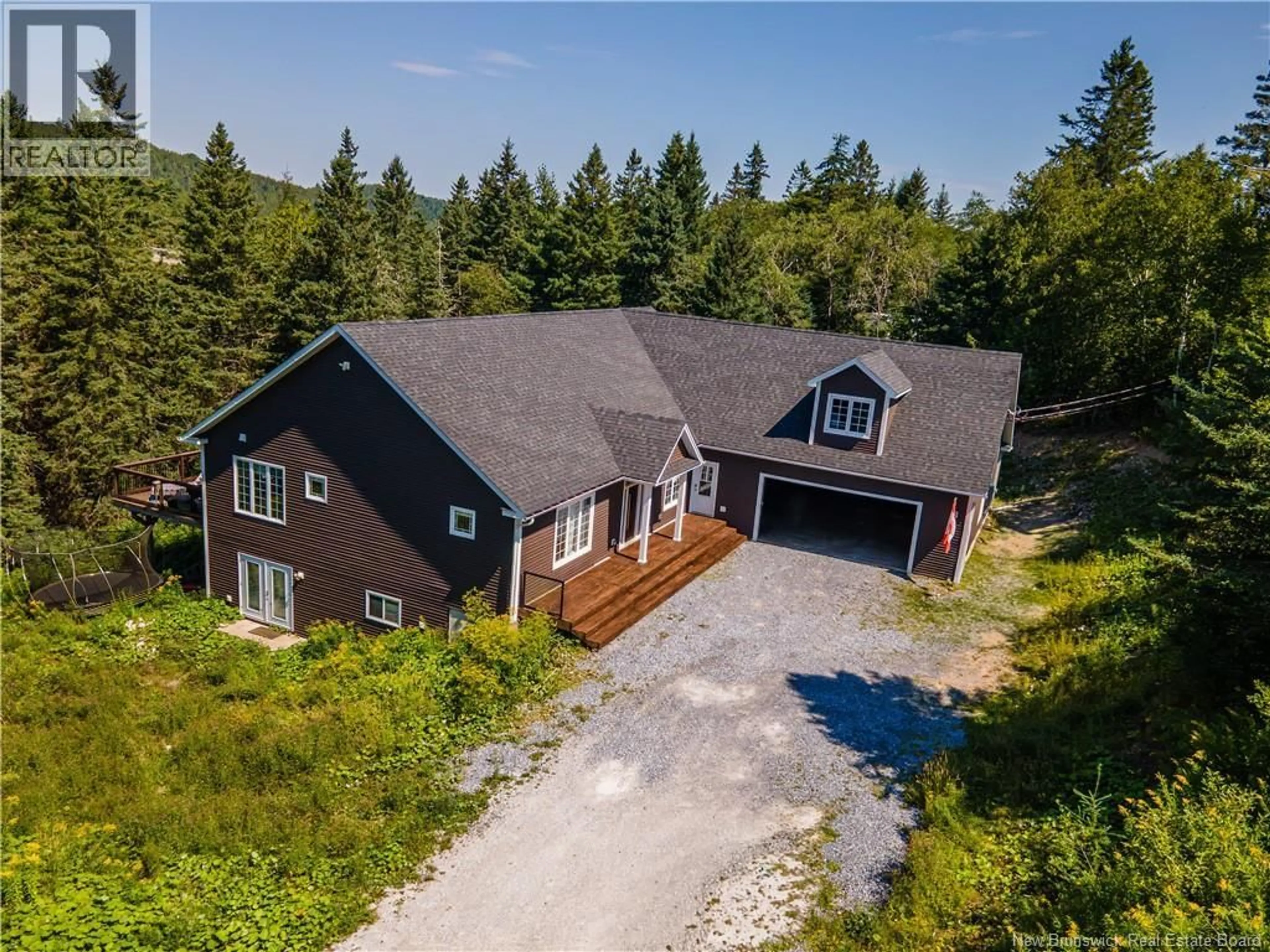 A pic from outside/outdoor area/front of a property/back of a property/a pic from drone, unknown for 41 BRIDGEFORD DRIVE, Quispamsis New Brunswick E2S0C3