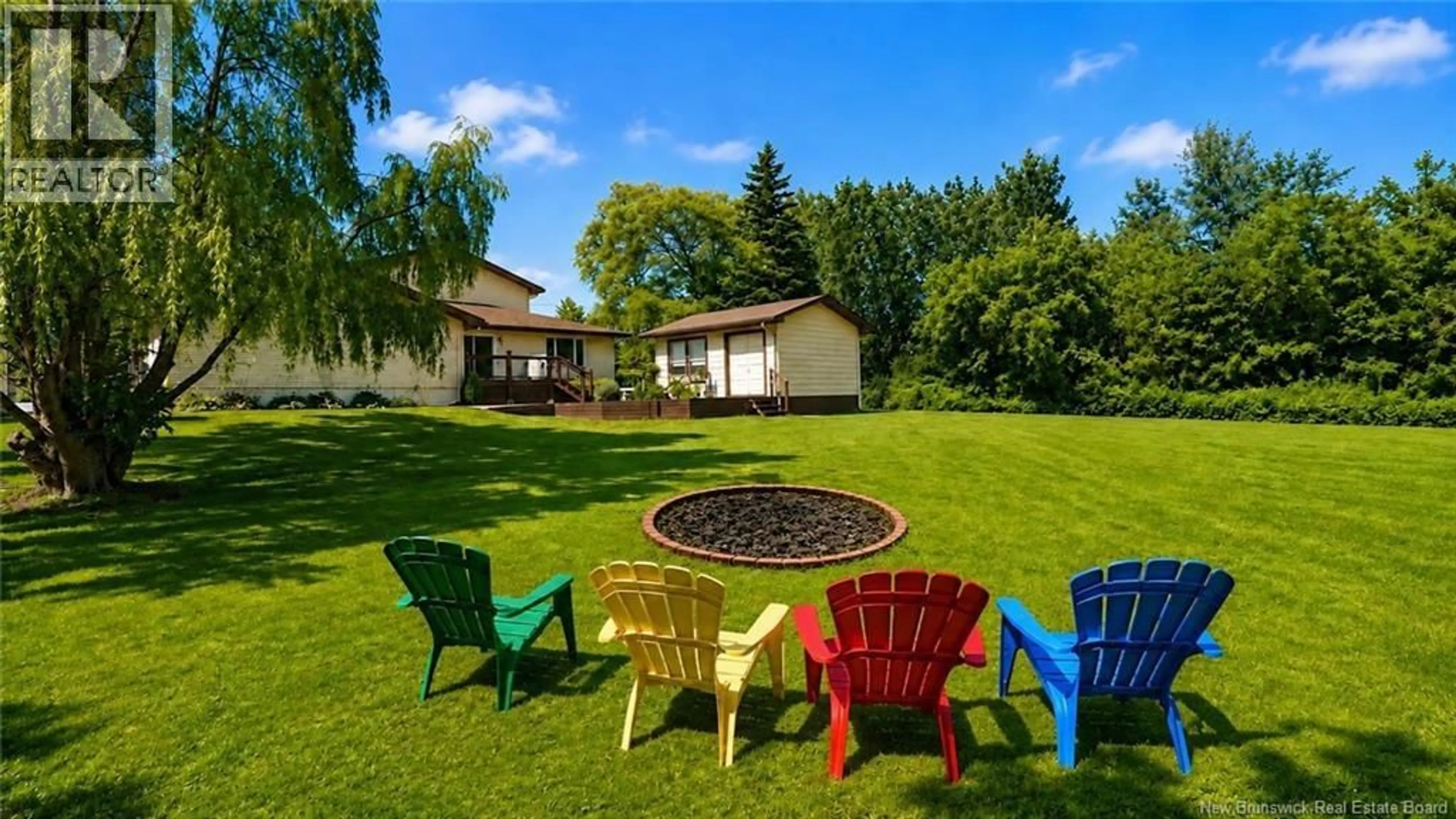 Patio, unknown for 81 RUE PRINCIPALE, Pointe-Verte New Brunswick E8J2W2