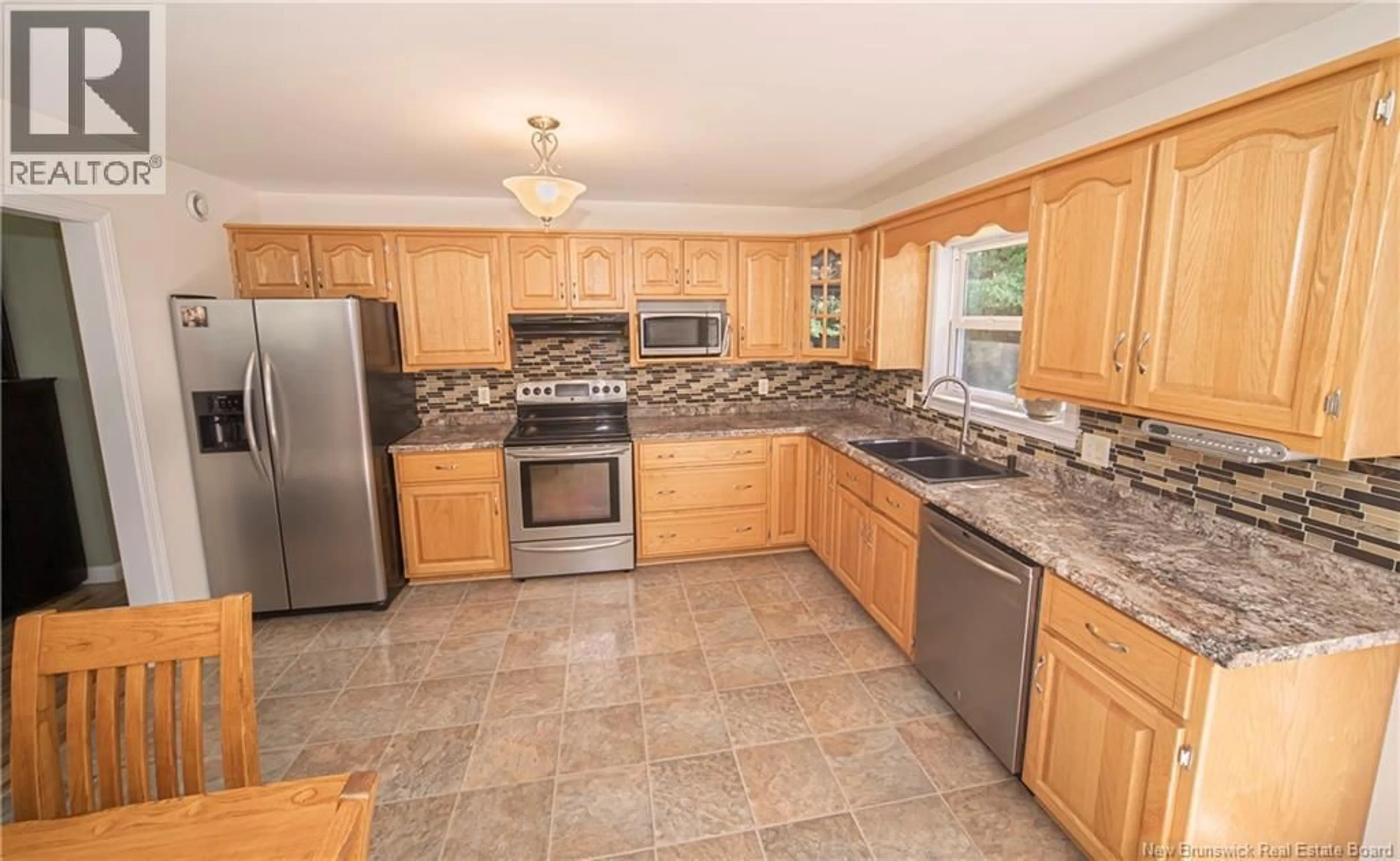 Standard kitchen, ceramic/tile floor for 19 CHRISTOPHER DRIVE, Burton New Brunswick E2V3H4