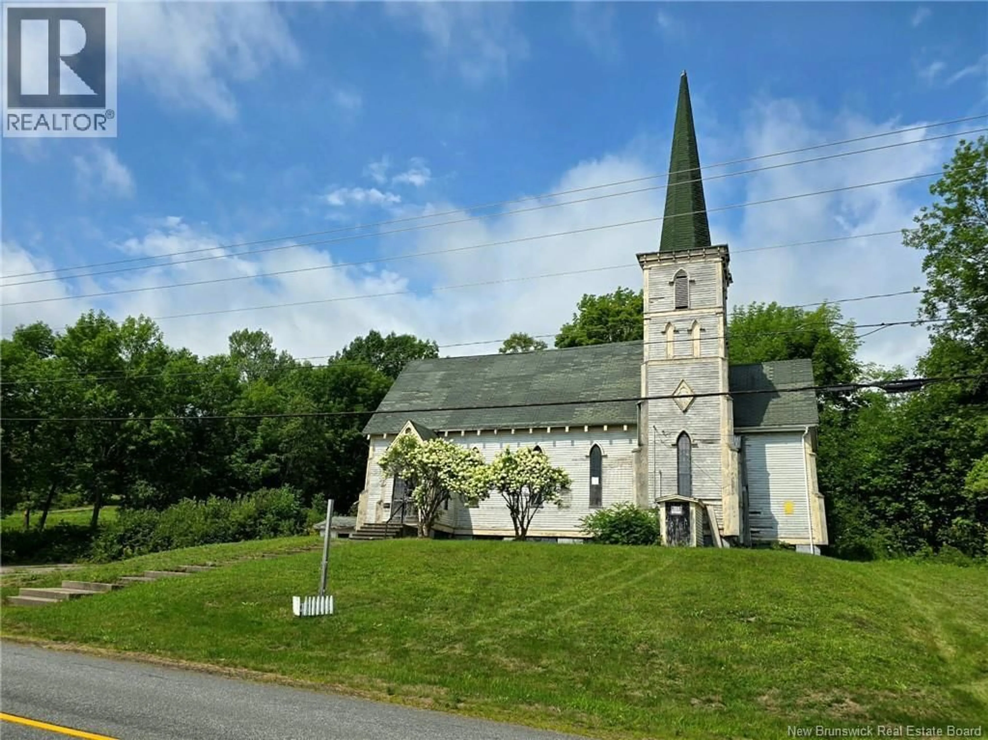 A pic from outside/outdoor area/front of a property/back of a property/a pic from drone, building for 9060 ROUTE 102, Public Landing New Brunswick E5K4L7