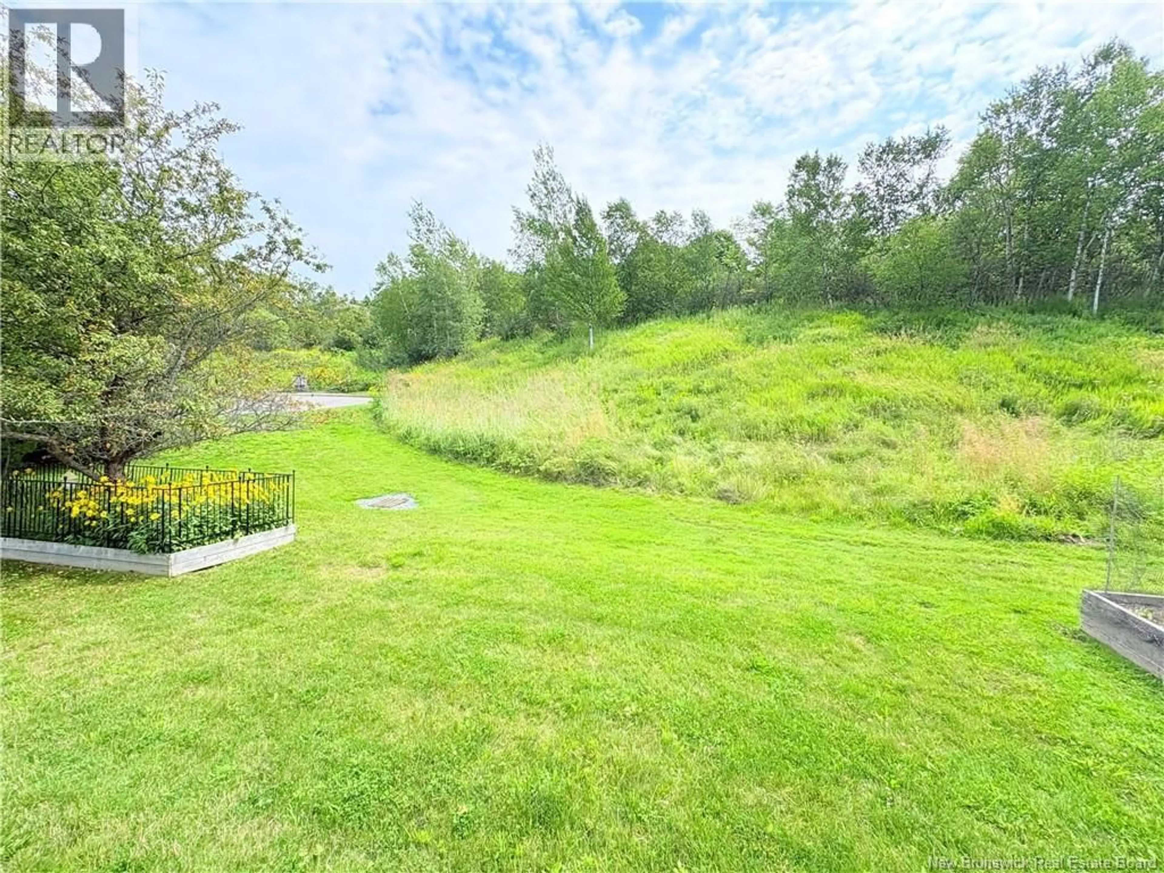 A pic from outside/outdoor area/front of a property/back of a property/a pic from drone, water/lake/river/ocean view for 34 THISTLE STREET, Saint John New Brunswick E2M5T1