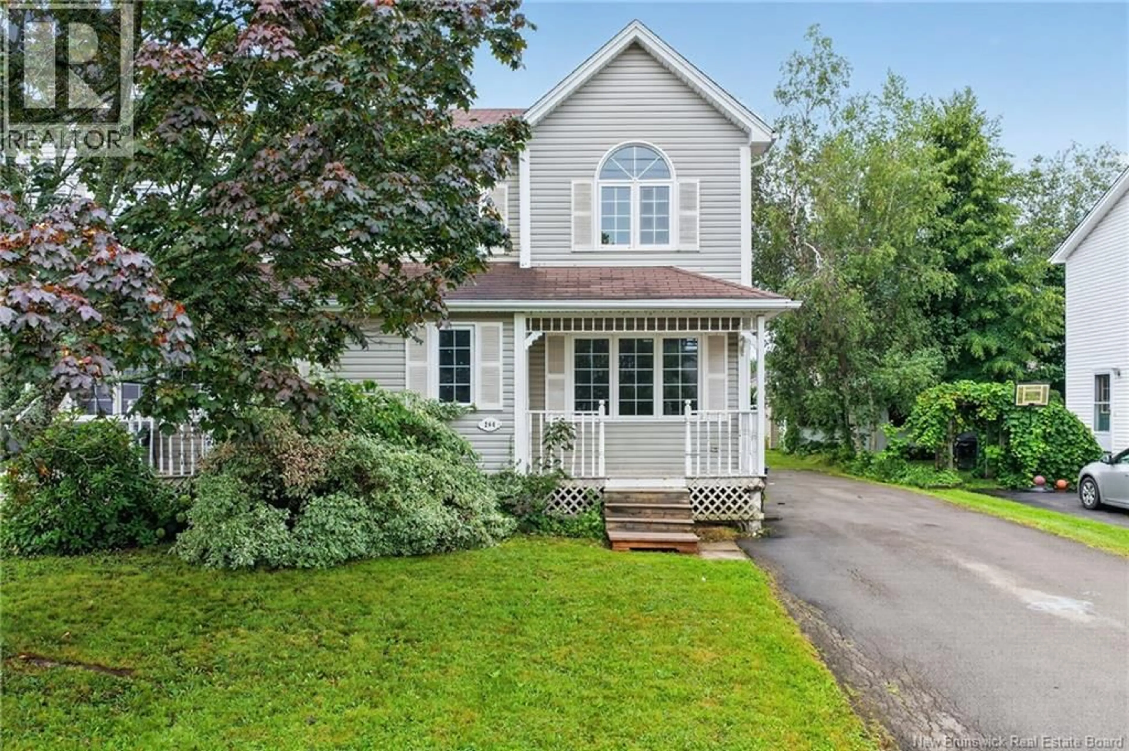Home with vinyl exterior material, street for 264 GLENCAIRN, Moncton New Brunswick E1G3W1