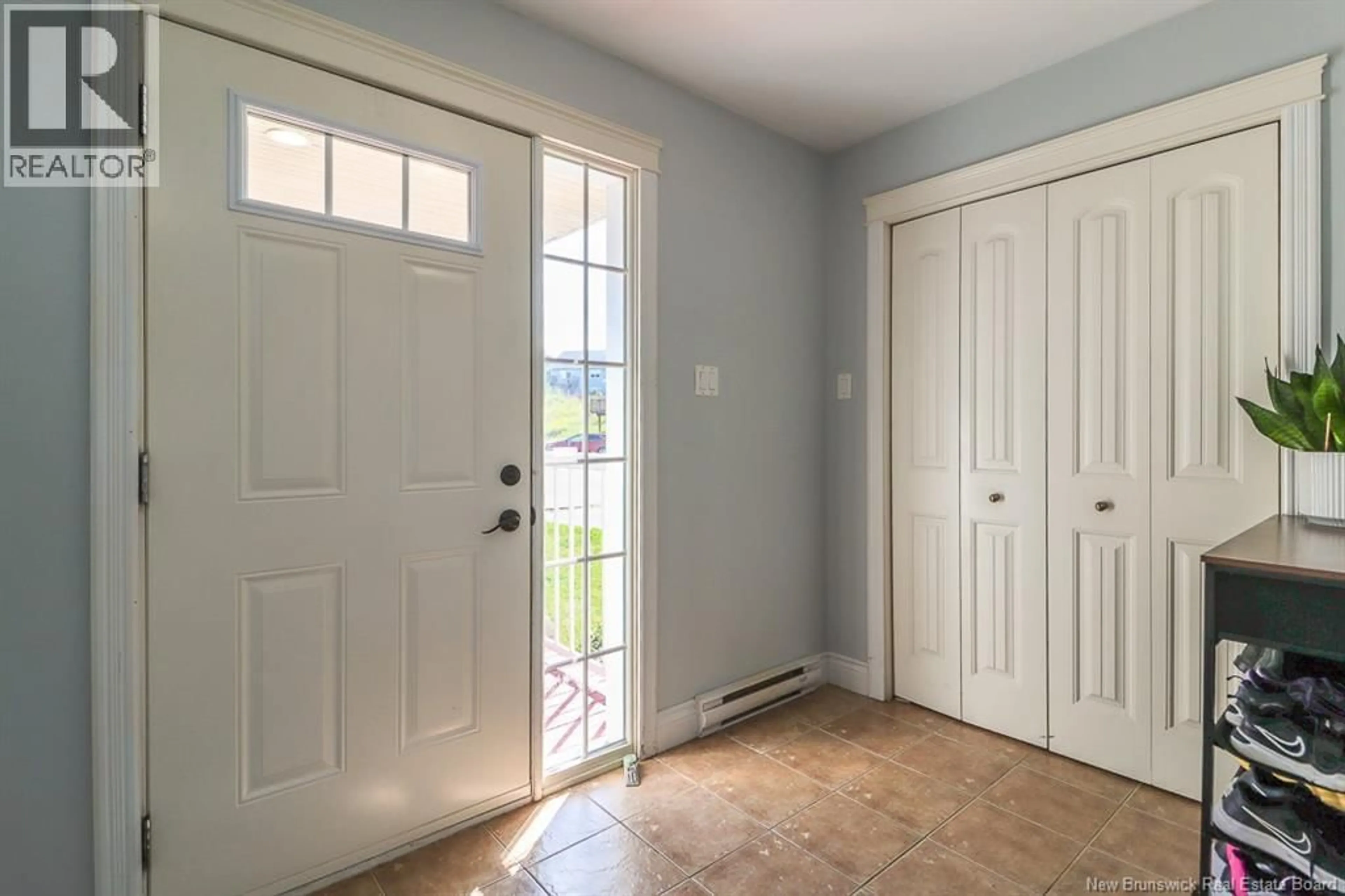 Indoor entryway for 62 FOLEY COURT, Saint John New Brunswick E2J1B9