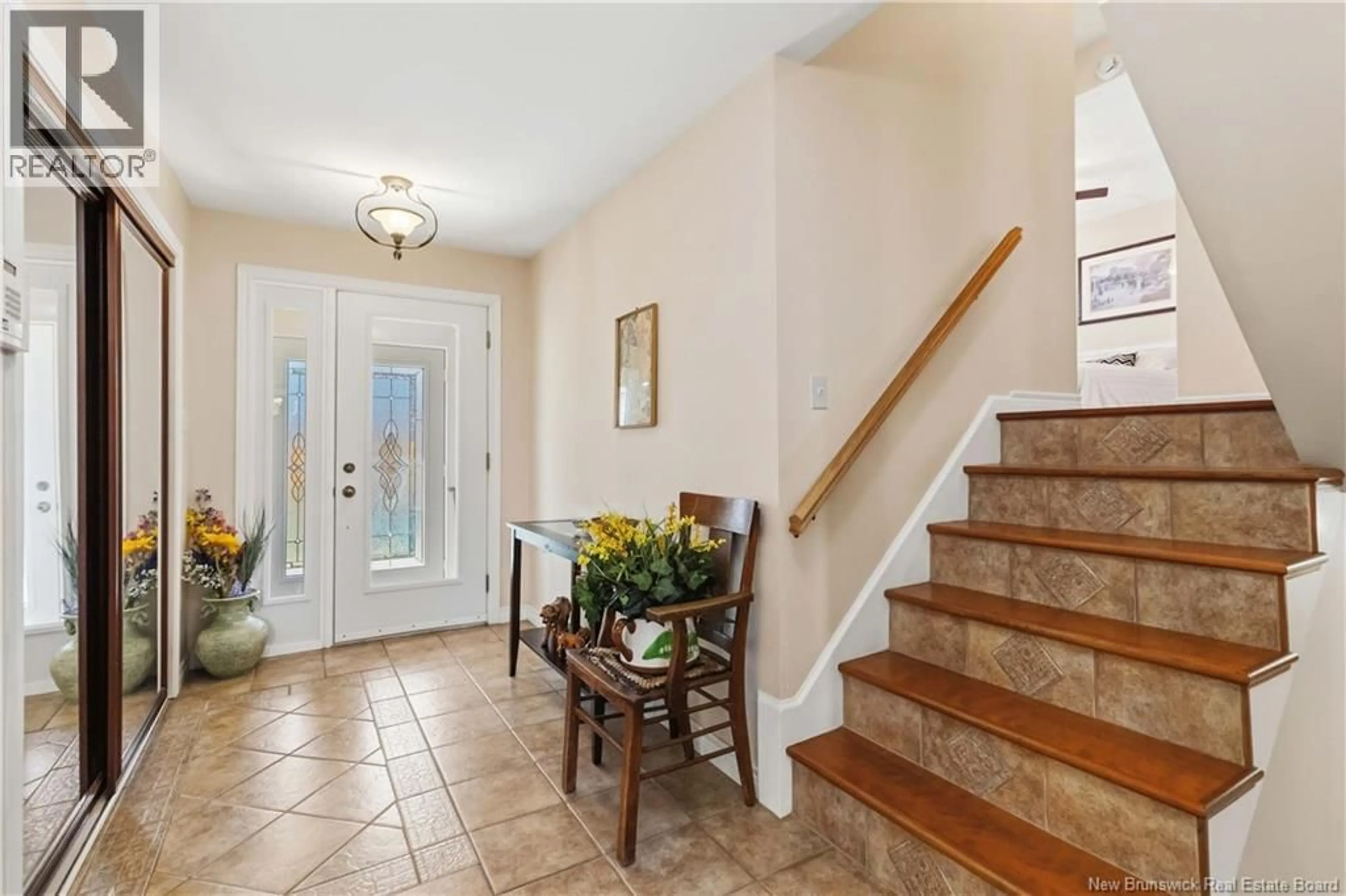 Indoor entryway for 35 FIRWOOD CRESCENT, Moncton New Brunswick E1A5W9