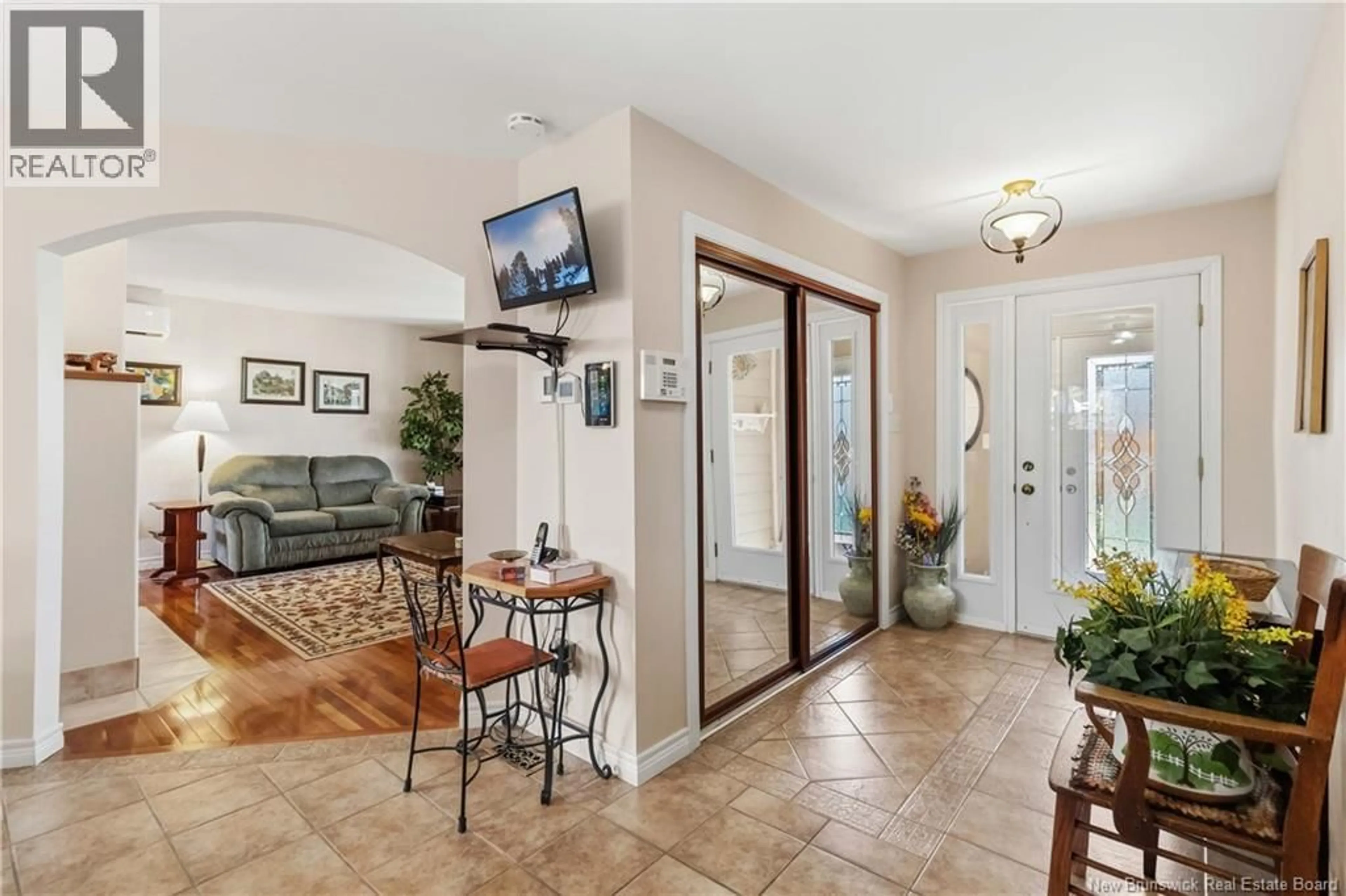 Indoor entryway for 35 FIRWOOD CRESCENT, Moncton New Brunswick E1A5W9