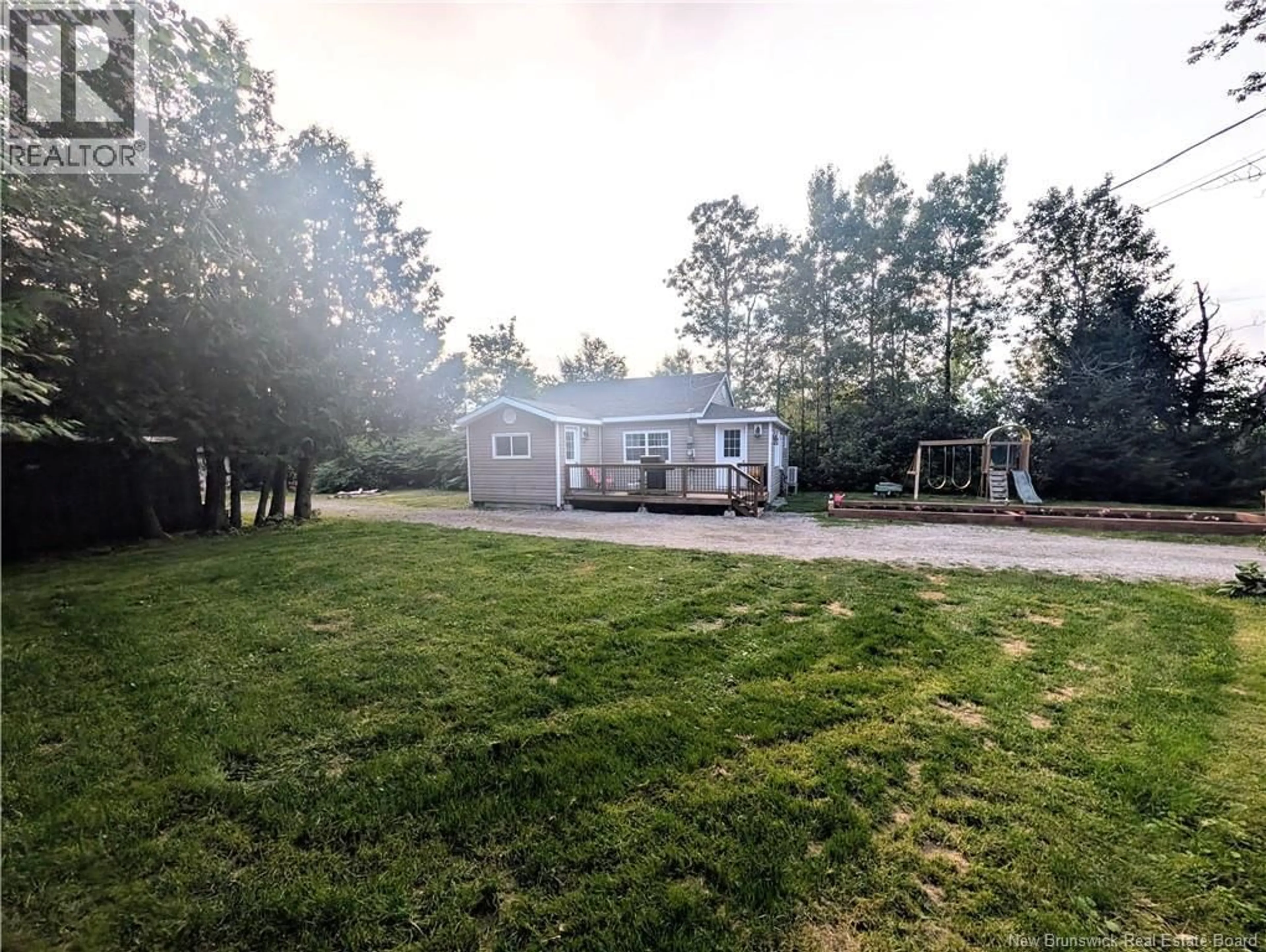 A pic from outside/outdoor area/front of a property/back of a property/a pic from drone, unknown for 382 ELDERSLEY AVENUE, Saint John New Brunswick E2N1Z2