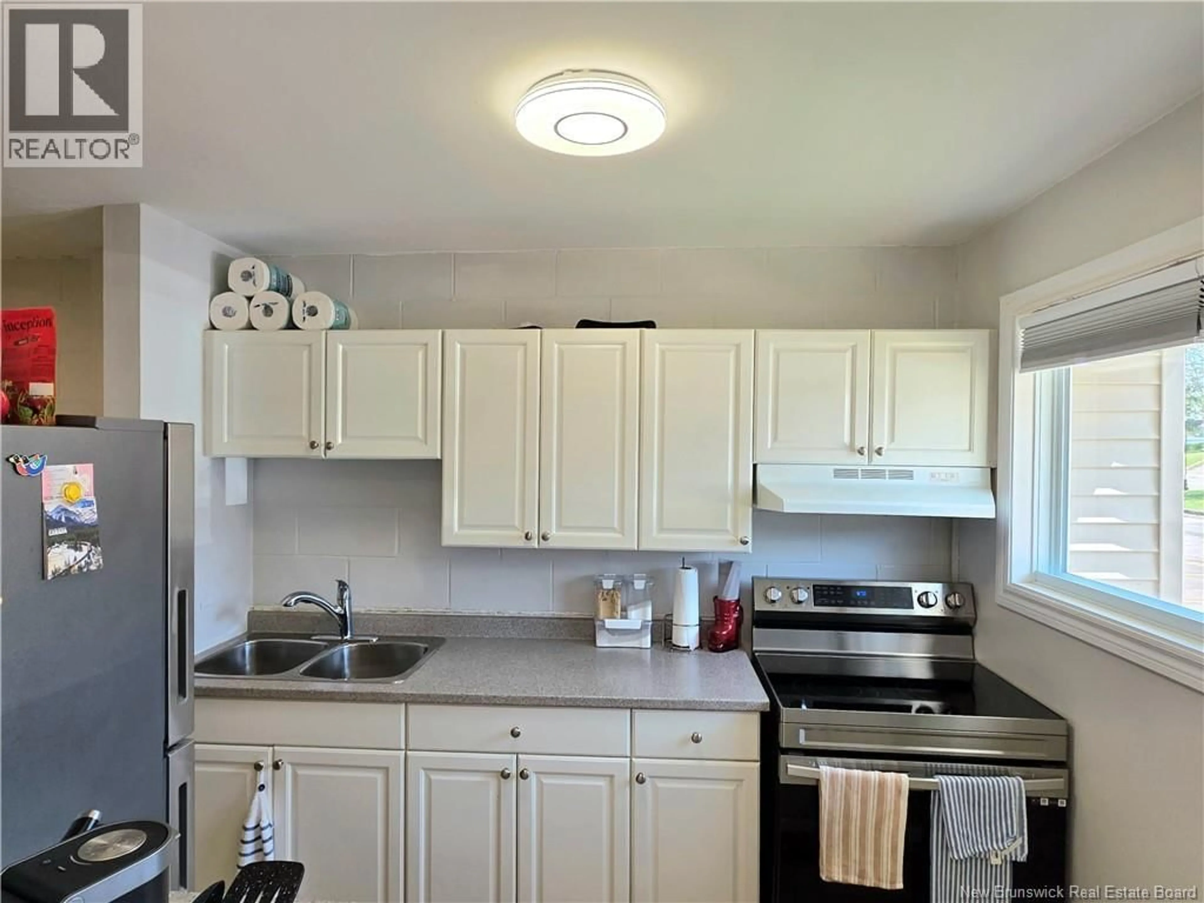 Standard kitchen, unknown for 35 - 24 SUFFOLK STREET, Riverview New Brunswick E1B4K6