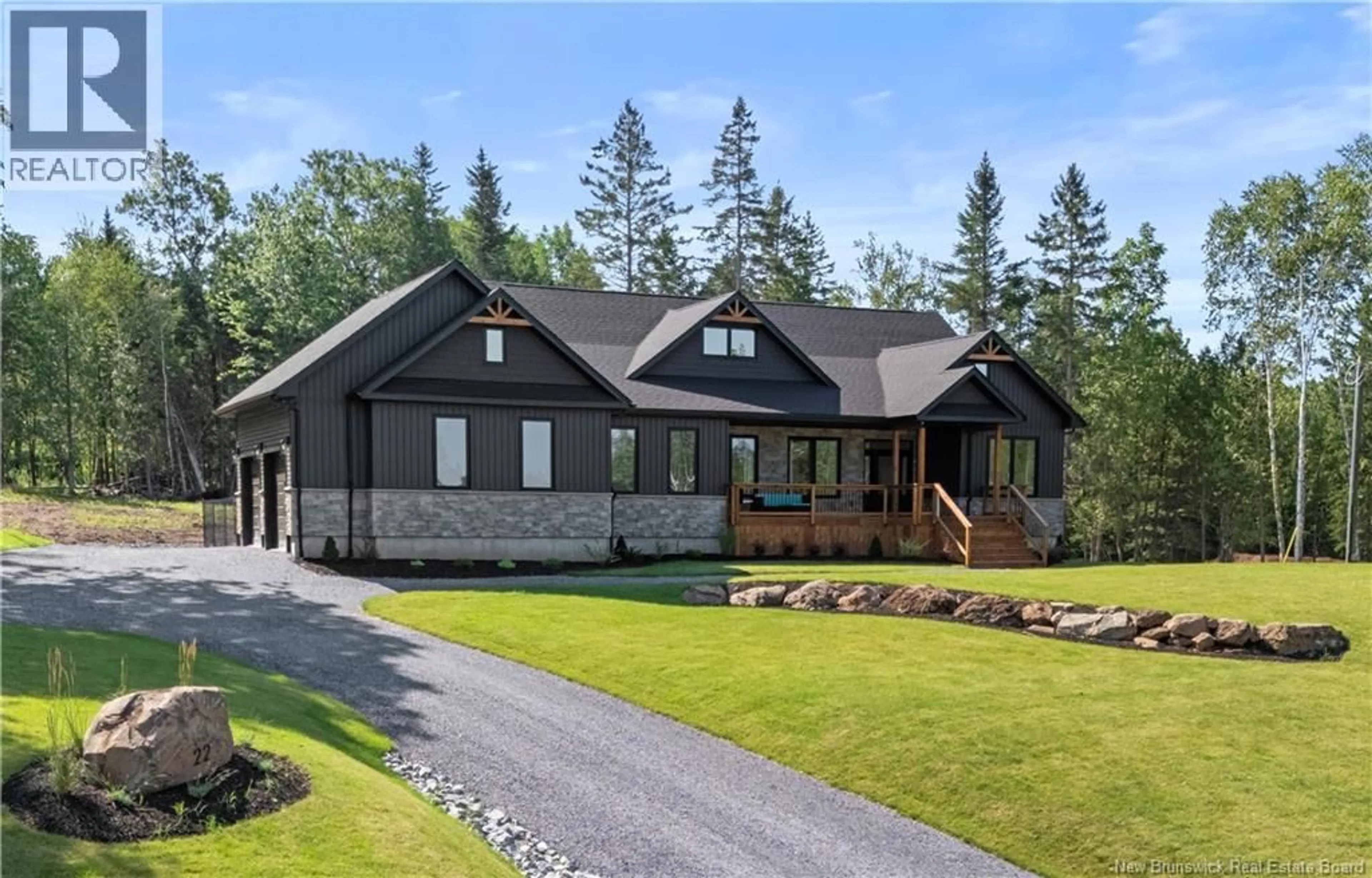 Home with vinyl exterior material, mountain view for 22 CARLINGFORD DRIVE, Quispamsis New Brunswick E2G1Z1