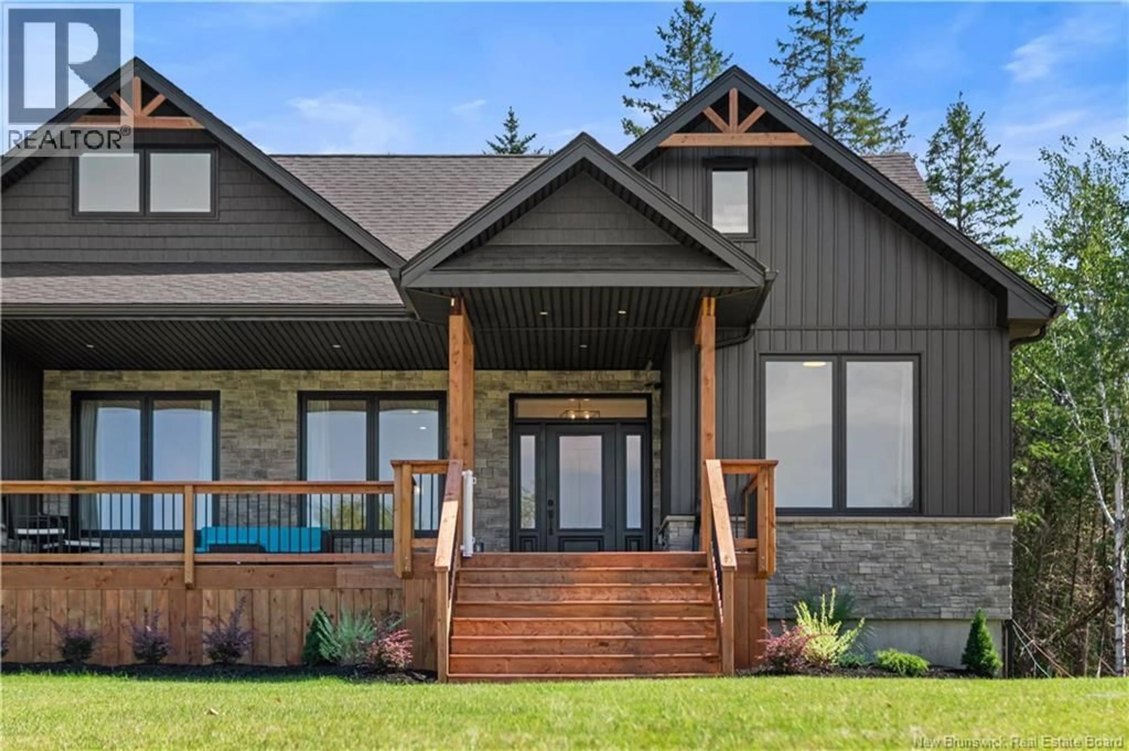Home with vinyl exterior material, unknown for 22 CARLINGFORD DRIVE, Quispamsis New Brunswick E2G1Z1