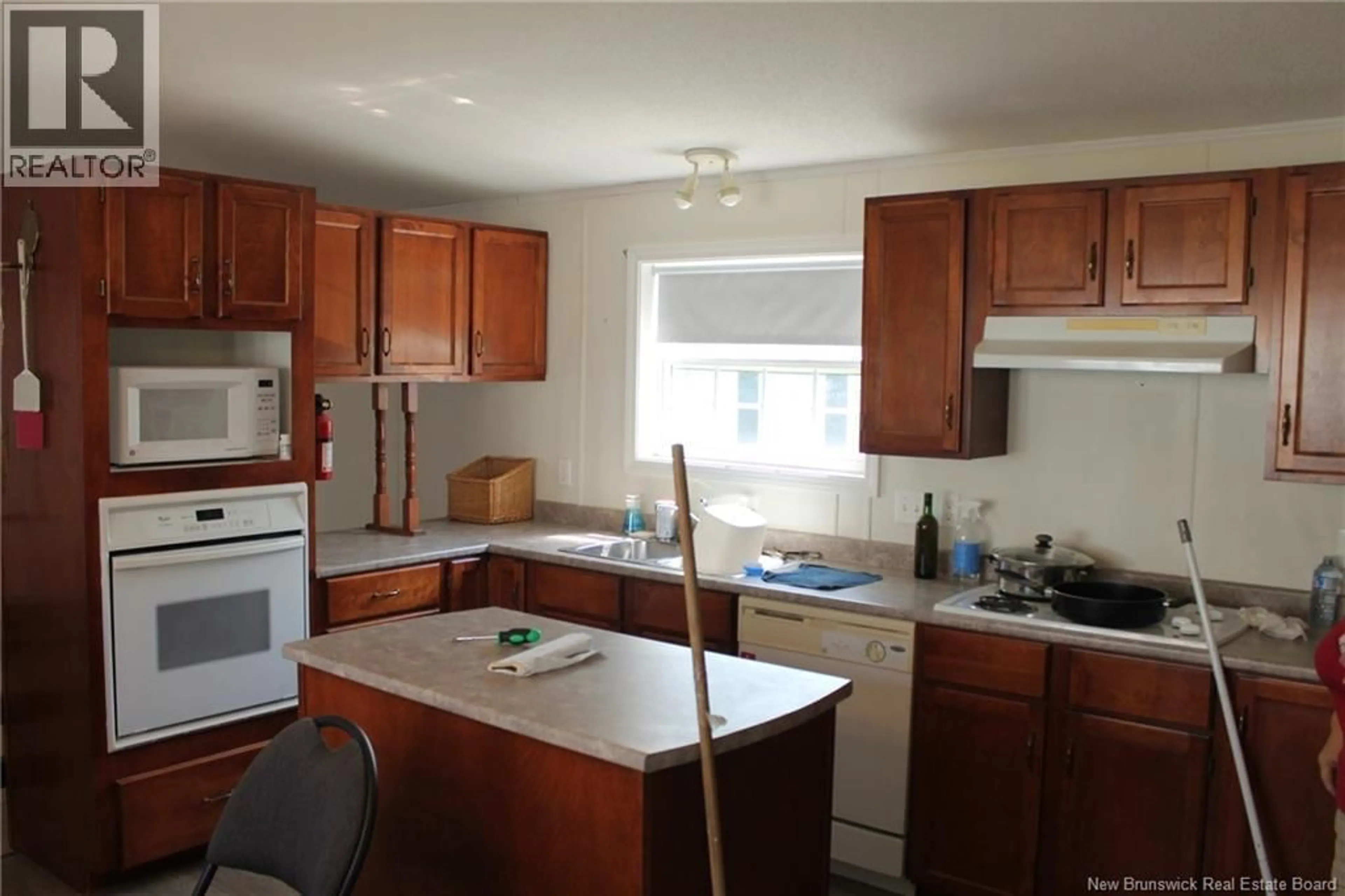 Standard kitchen, unknown for 113 GLENMAR DRIVE, Fredericton New Brunswick E3G0S3