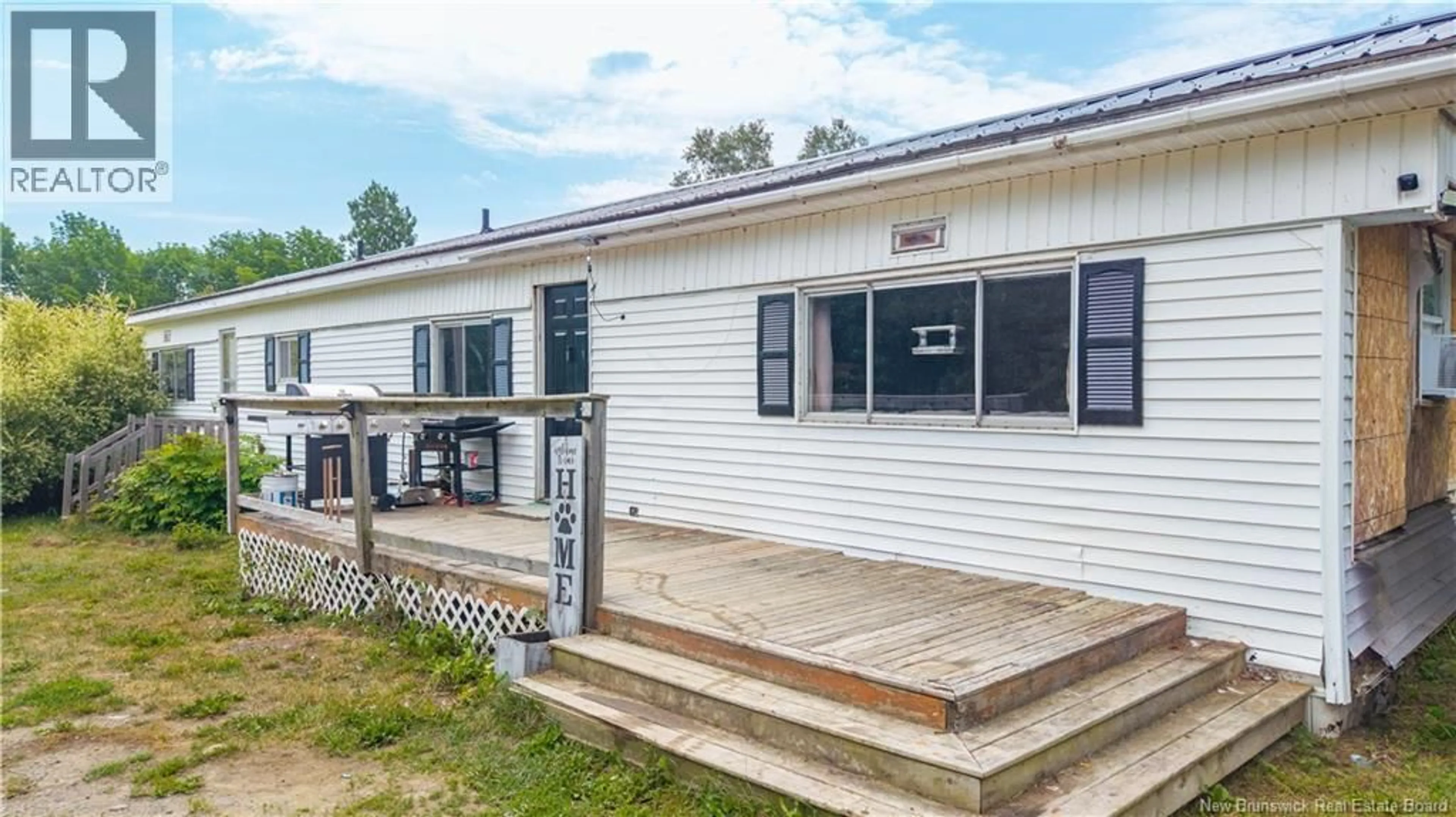 Home with vinyl exterior material, building for 581 & 587 RTE 740, Heathland New Brunswick E3L5B2