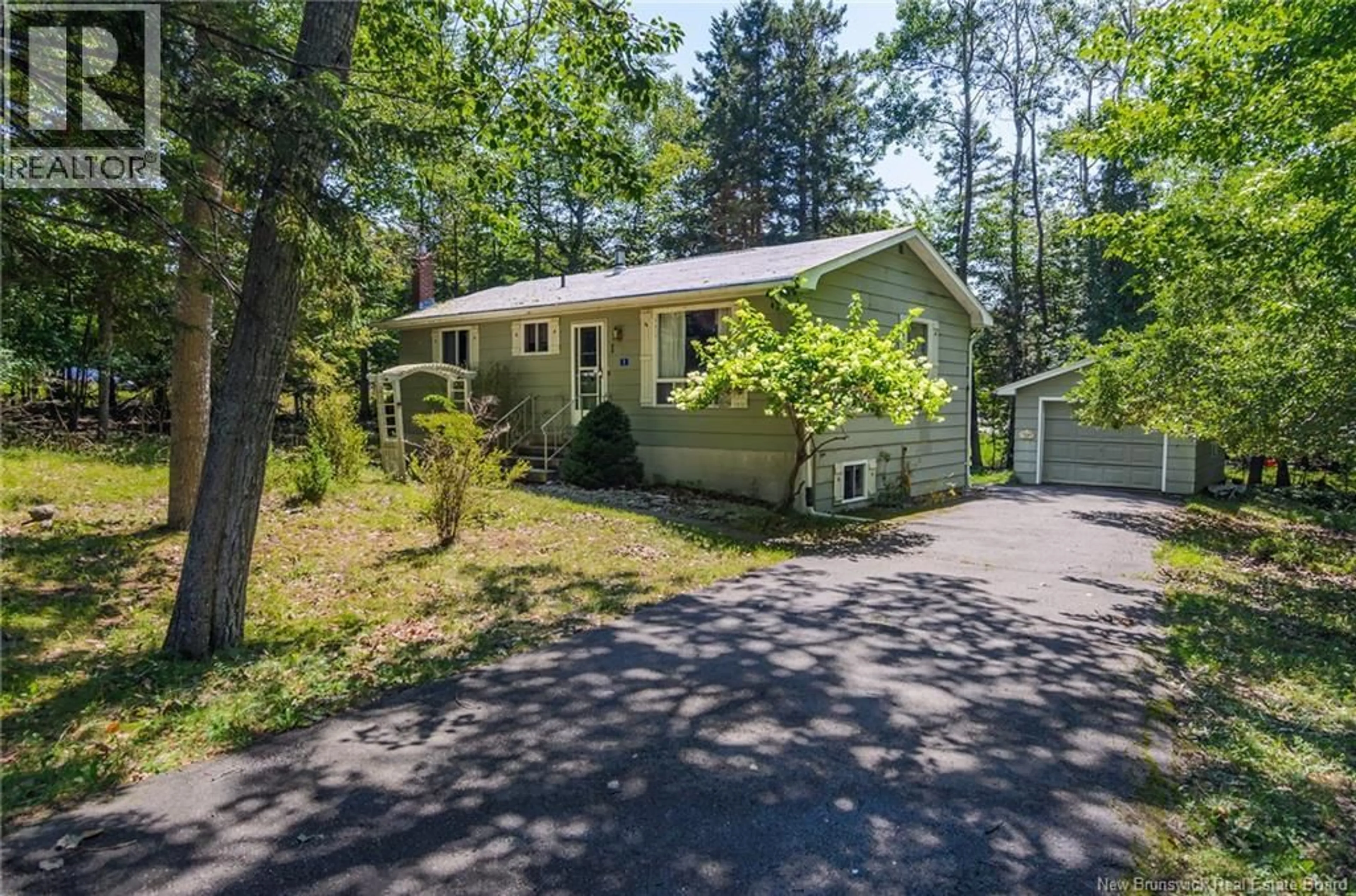 Unknown for 1 PARKWOOD DRIVE, Quispamsis New Brunswick E2E1P4