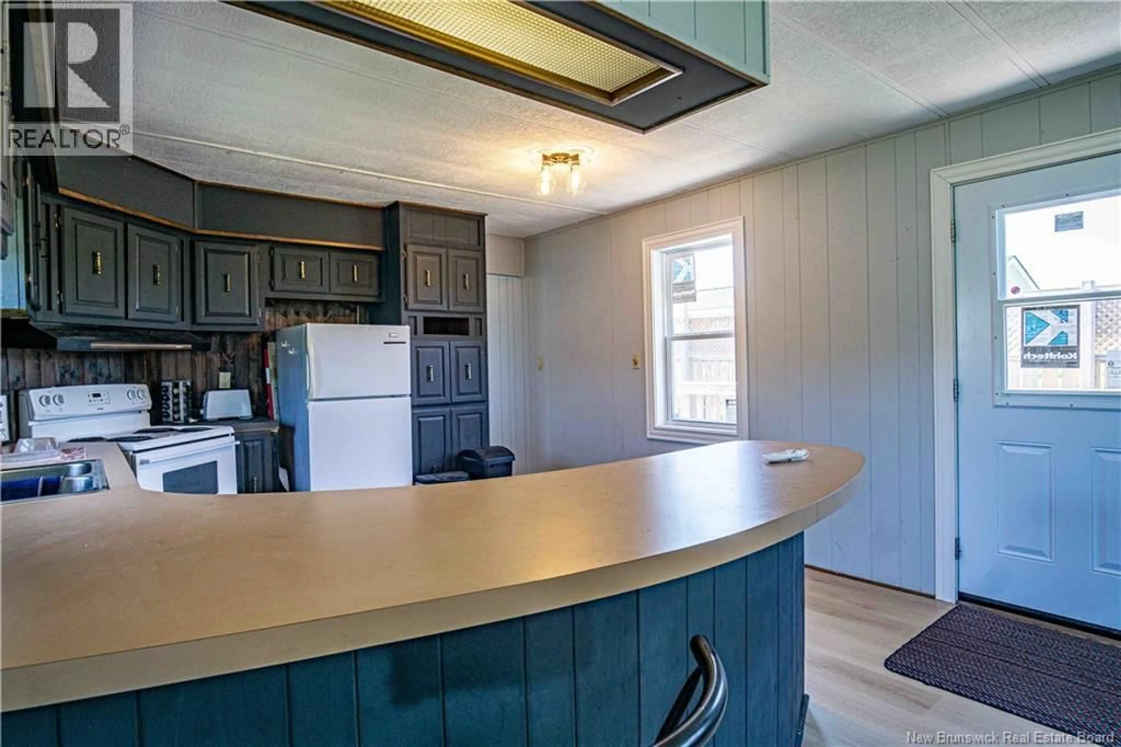 Standard kitchen, wood/laminate floor for 423 ROUTE 105, Maugerville New Brunswick E3A8N3