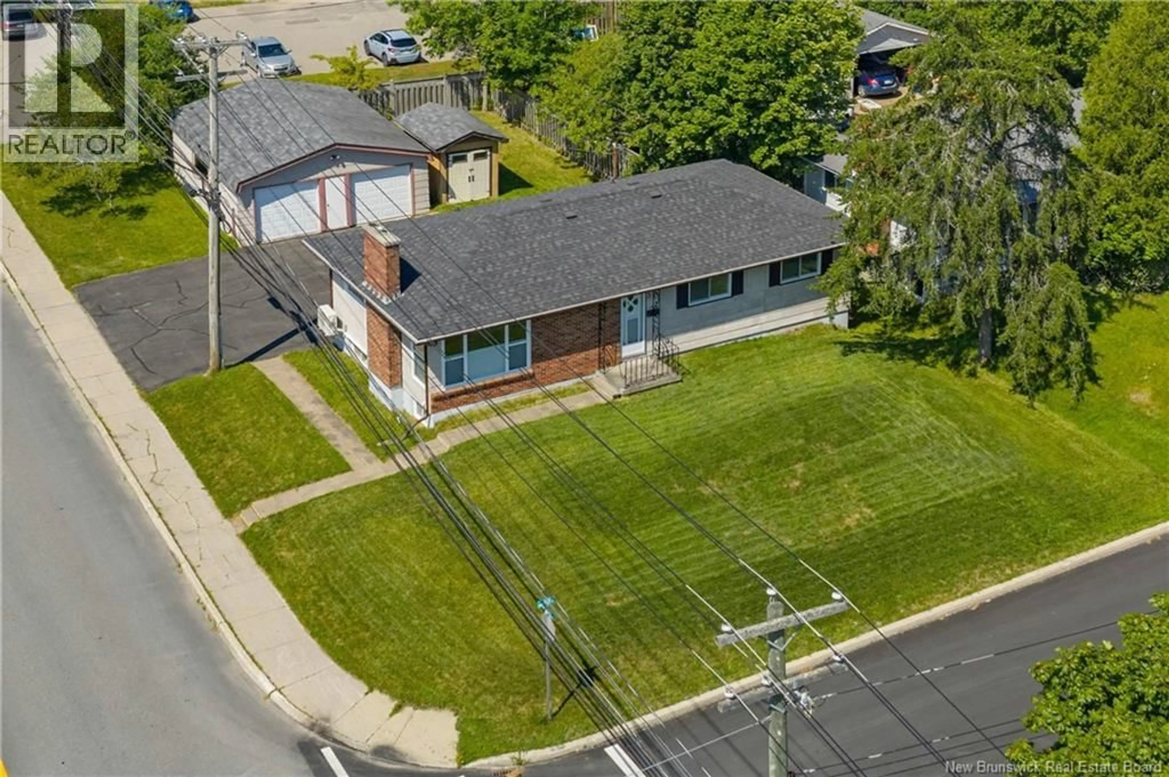 A pic from outside/outdoor area/front of a property/back of a property/a pic from drone, street for 3 RAY STREET, Saint John New Brunswick E2K2K3