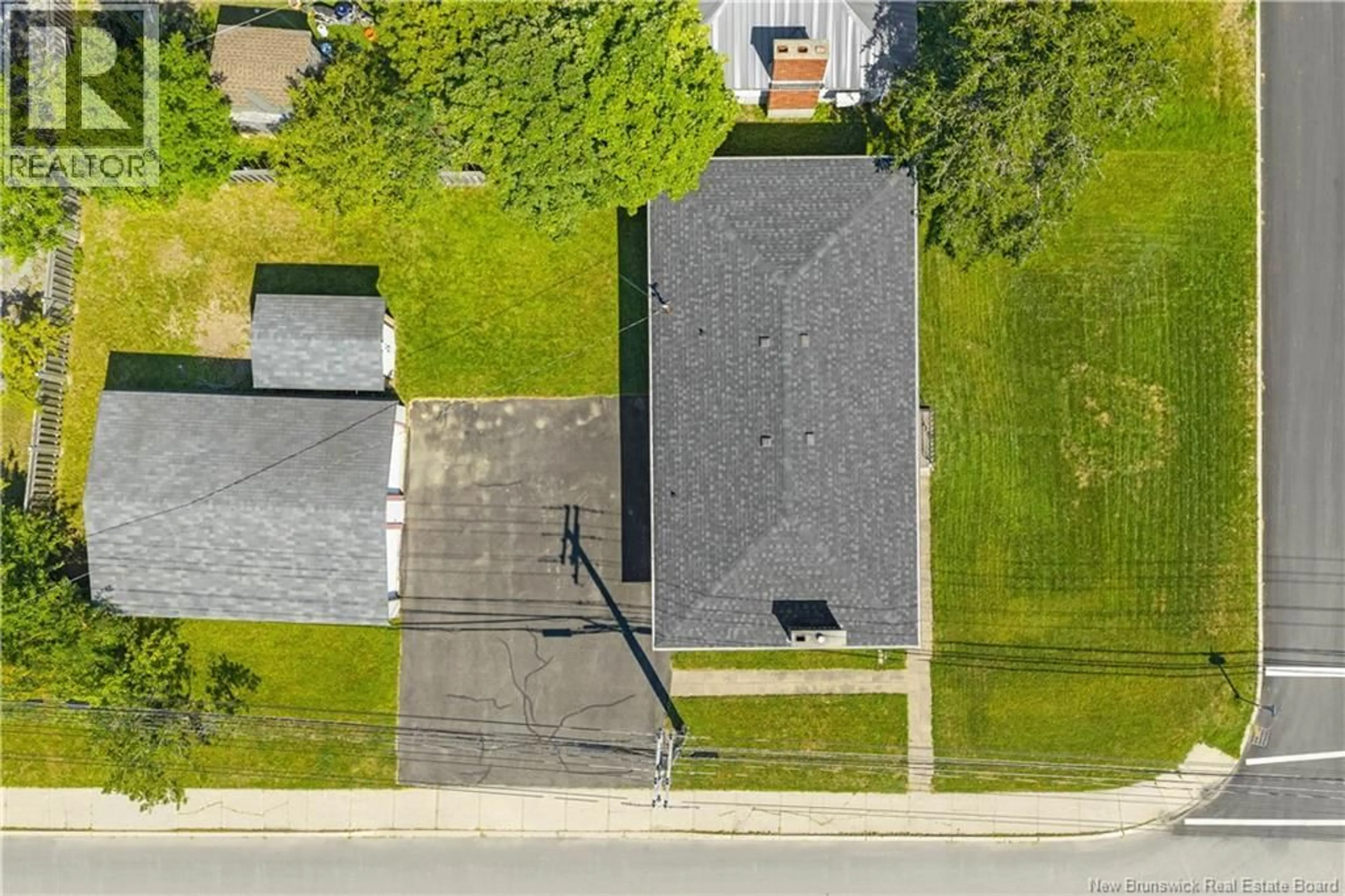 A pic from outside/outdoor area/front of a property/back of a property/a pic from drone, street for 3 RAY STREET, Saint John New Brunswick E2K2K3