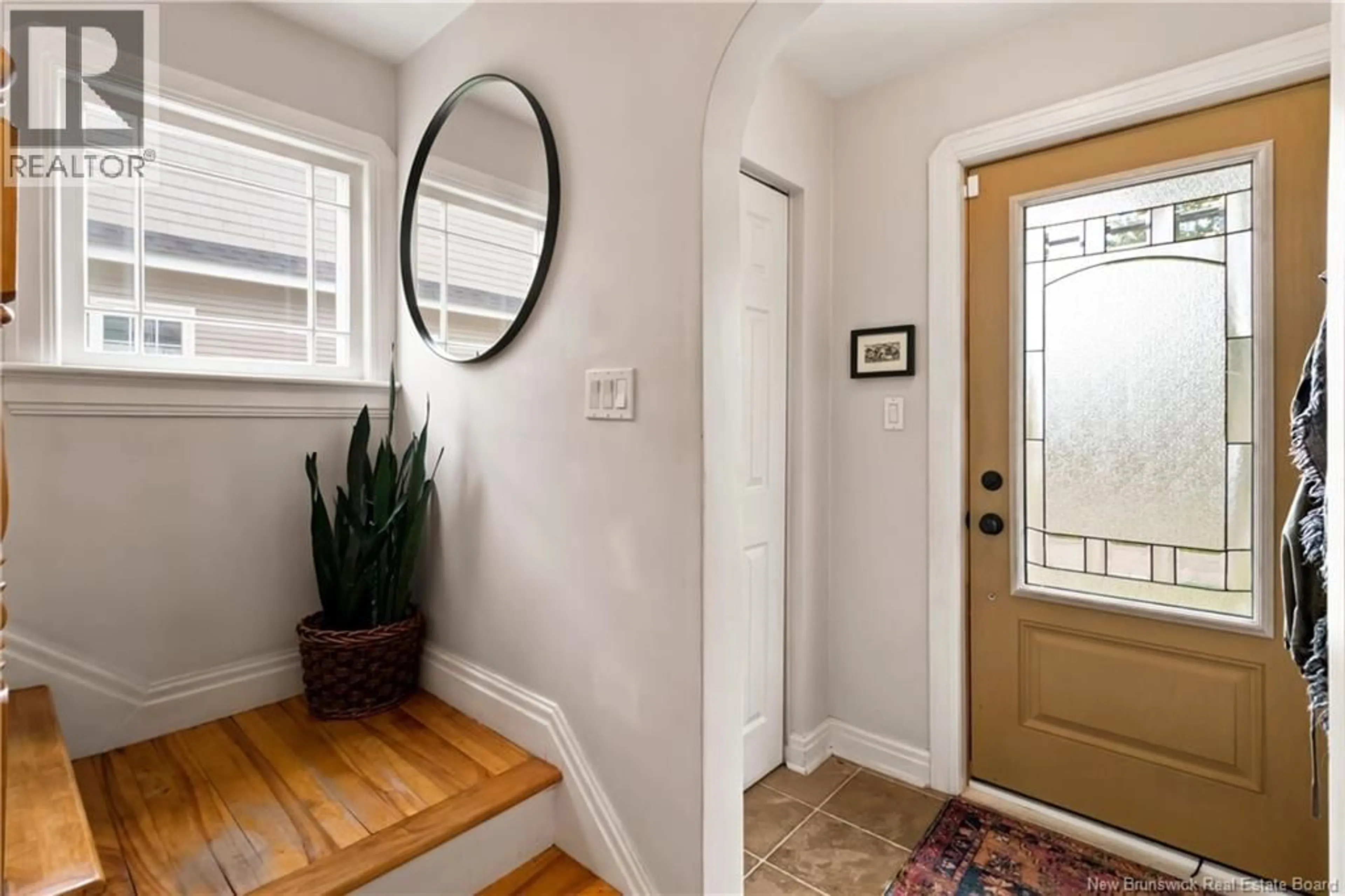 Indoor entryway for 109 BURLINGTON AVENUE, Moncton New Brunswick E1E1Z8