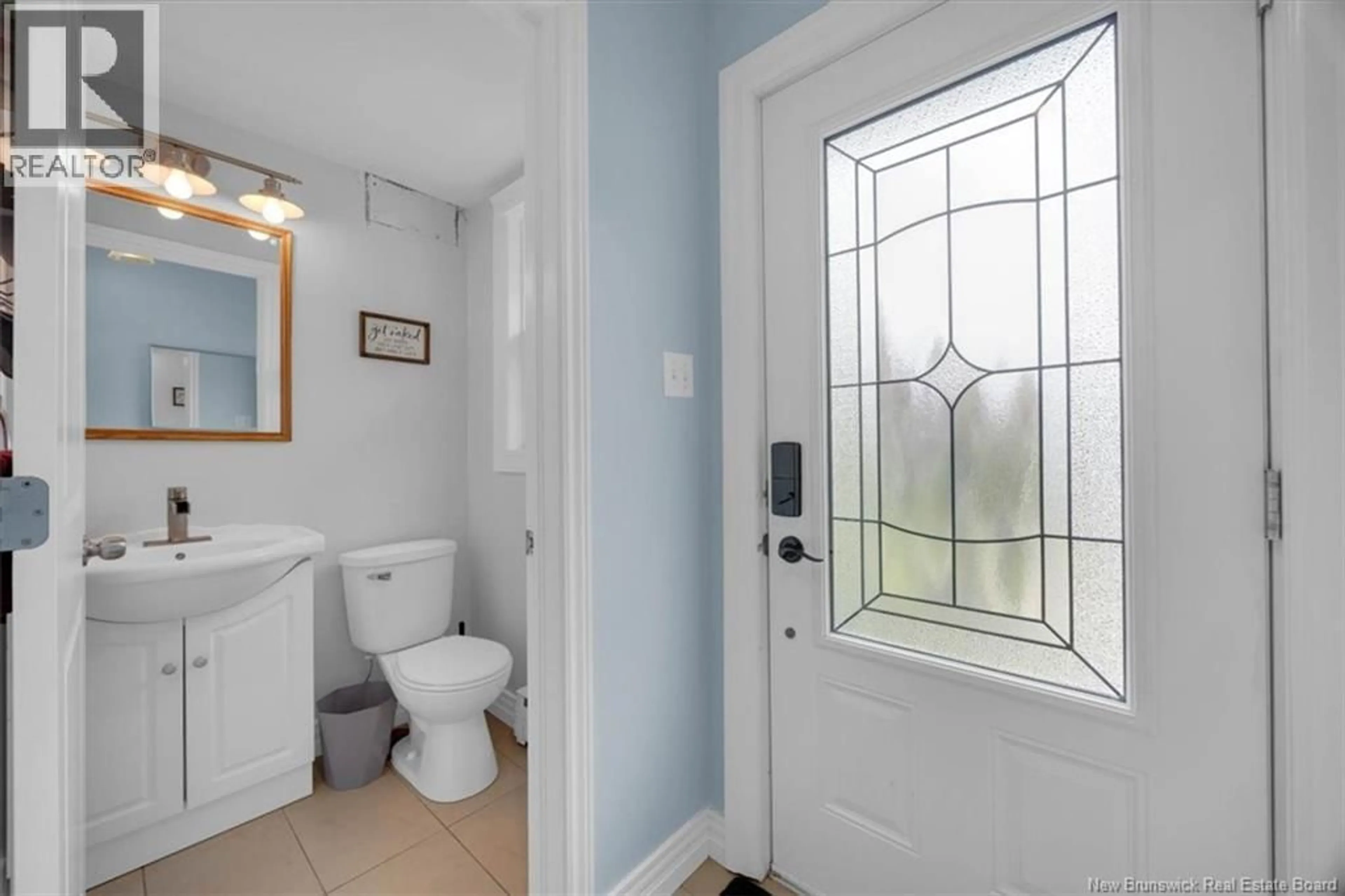 Standard bathroom, ceramic/tile floor for 7 HAMPTON MANOR, Saint John New Brunswick E2K0C4