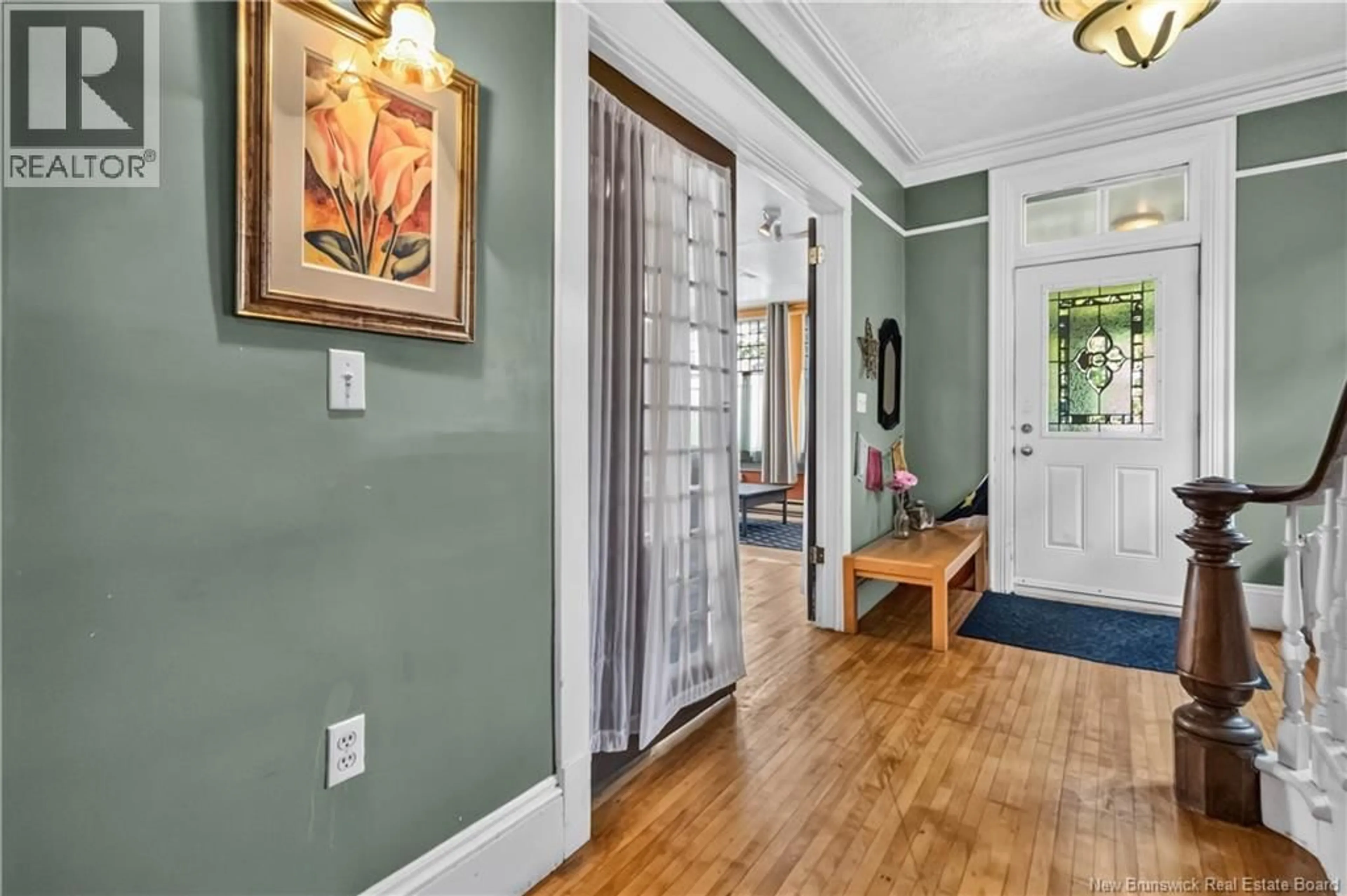 Indoor entryway for 47 FLEET STREET, Moncton New Brunswick E1C1S1