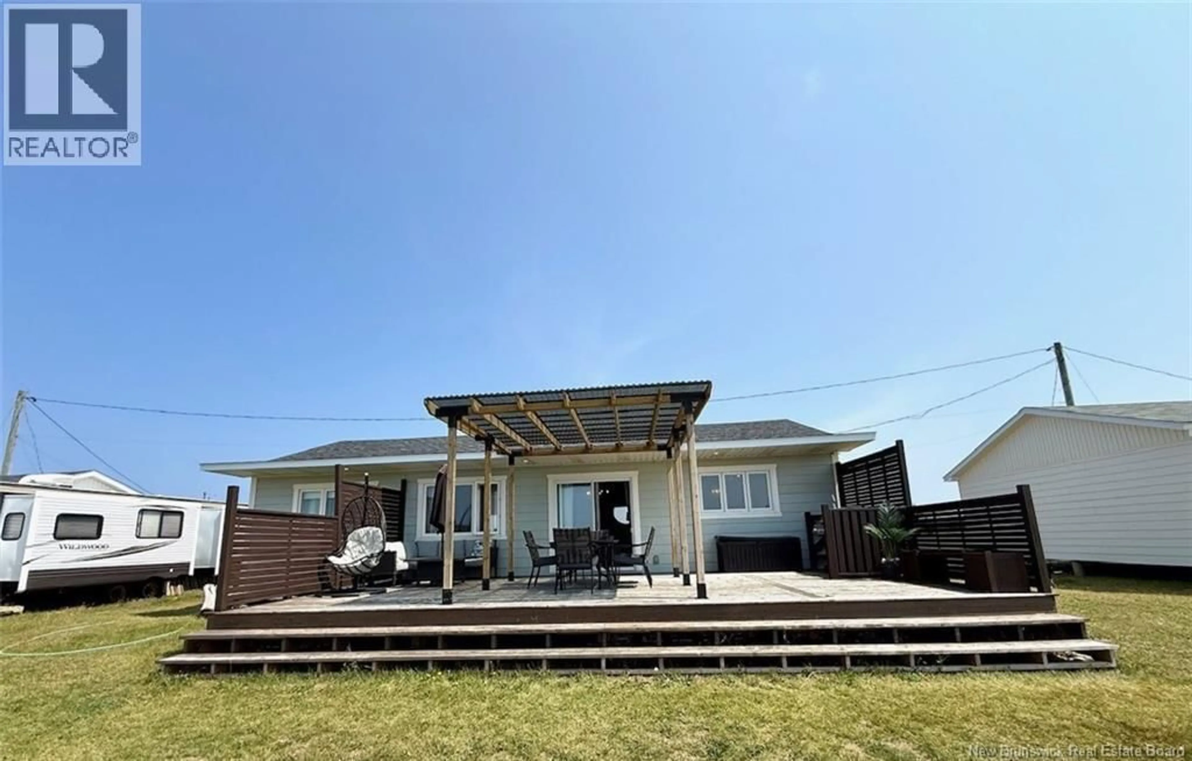 A pic from outside/outdoor area/front of a property/back of a property/a pic from drone, building for 118 CHEMIN VIBERT, Miscou New Brunswick E8T2G3