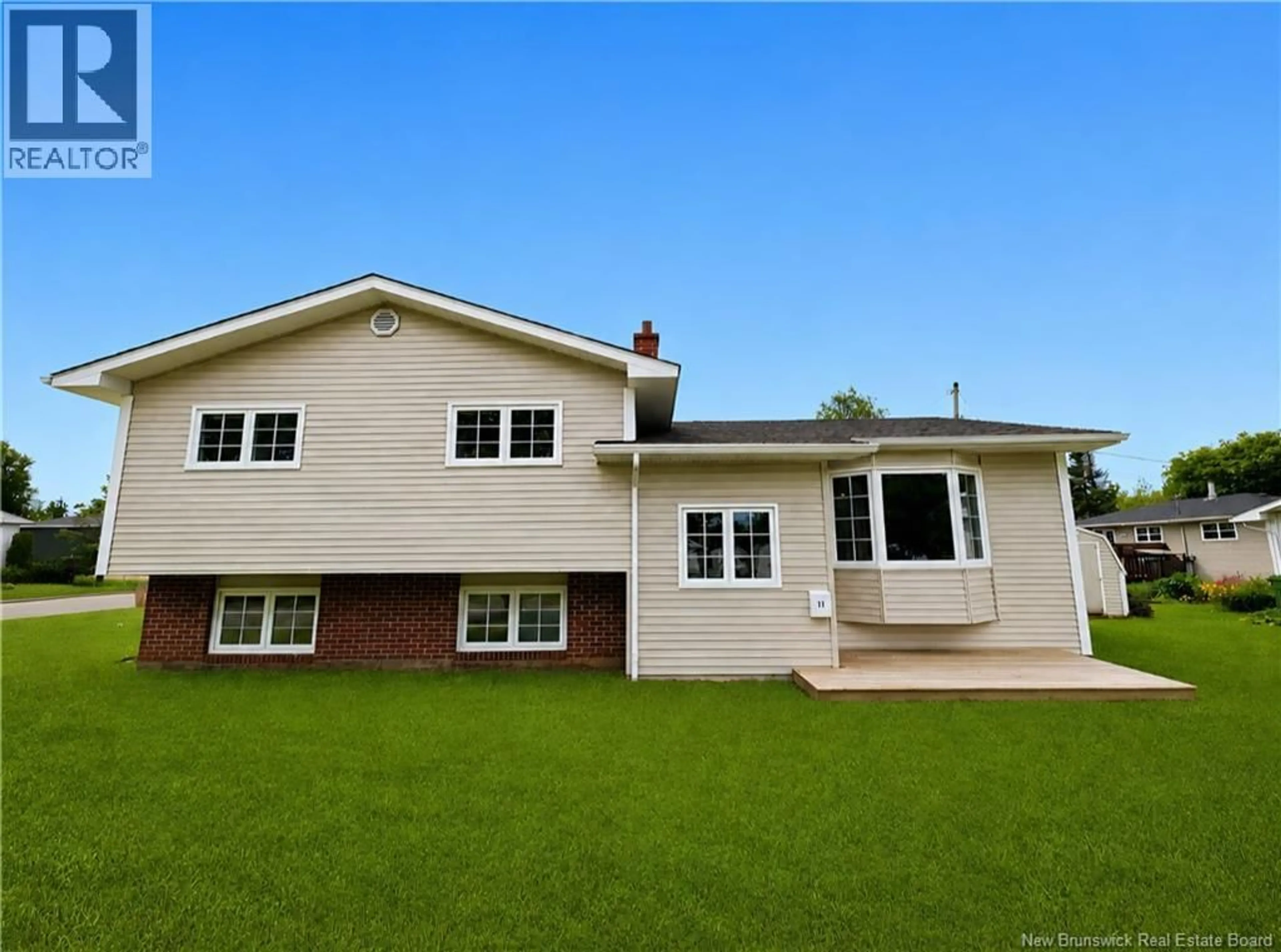 Home with vinyl exterior material, street for 11 PEMBROKE CRESCENT, Riverview New Brunswick E1B3Z9