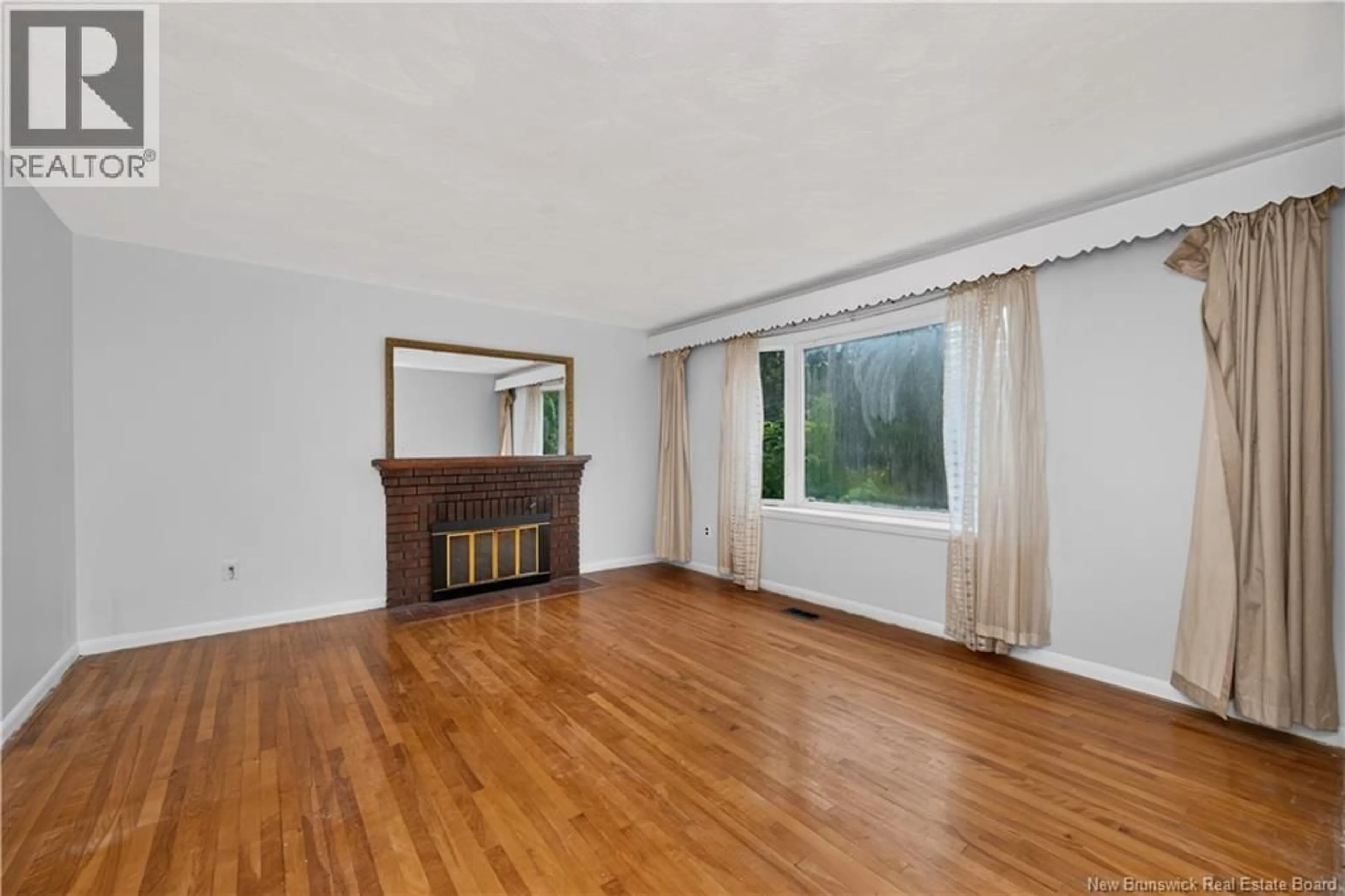 A pic of a room for 232 LESLIE STREET, Moncton New Brunswick E1C6M9