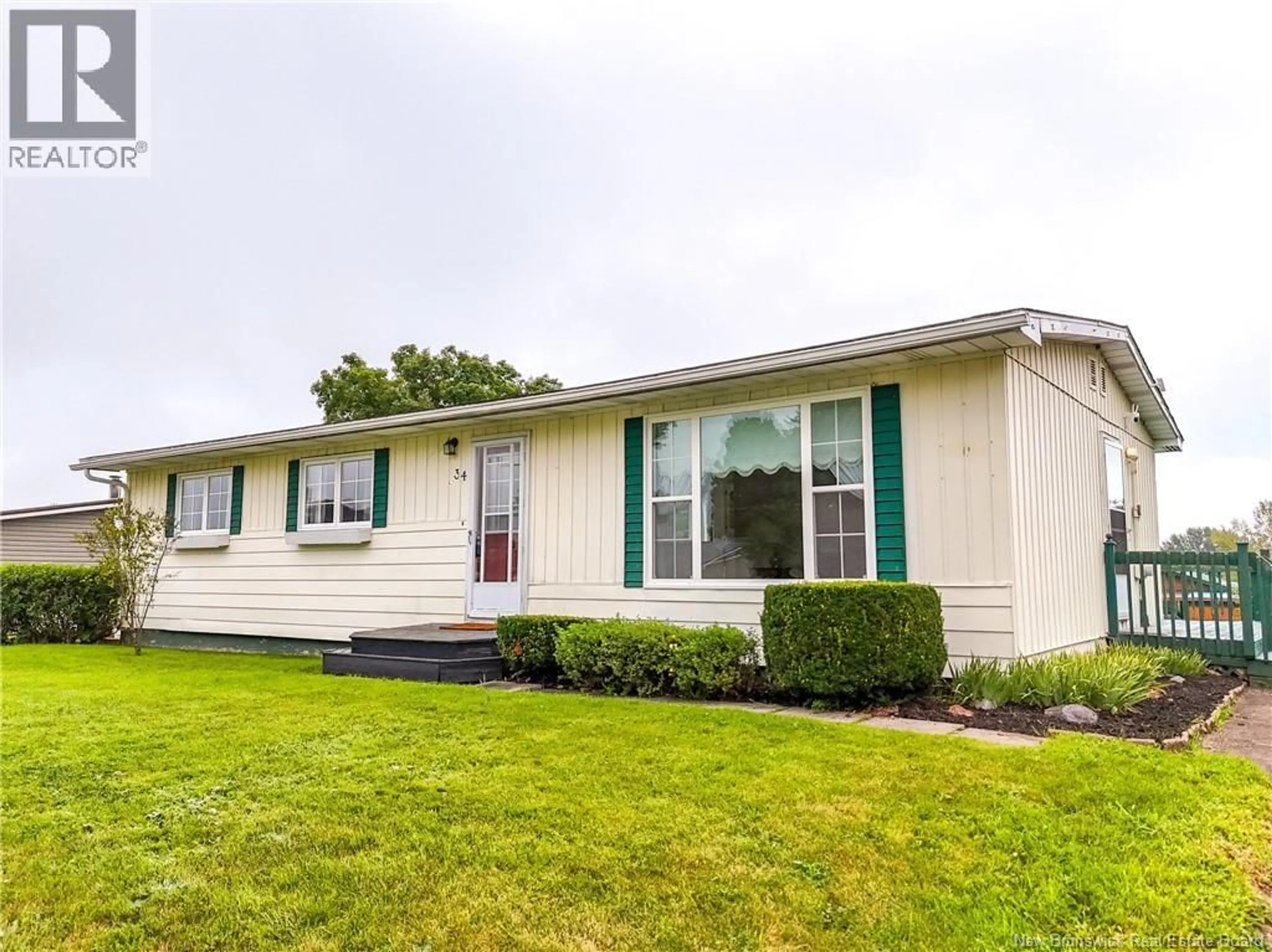 Home with vinyl exterior material, street for 35 HARDING DRIVE, Nackawic New Brunswick E6G1C5