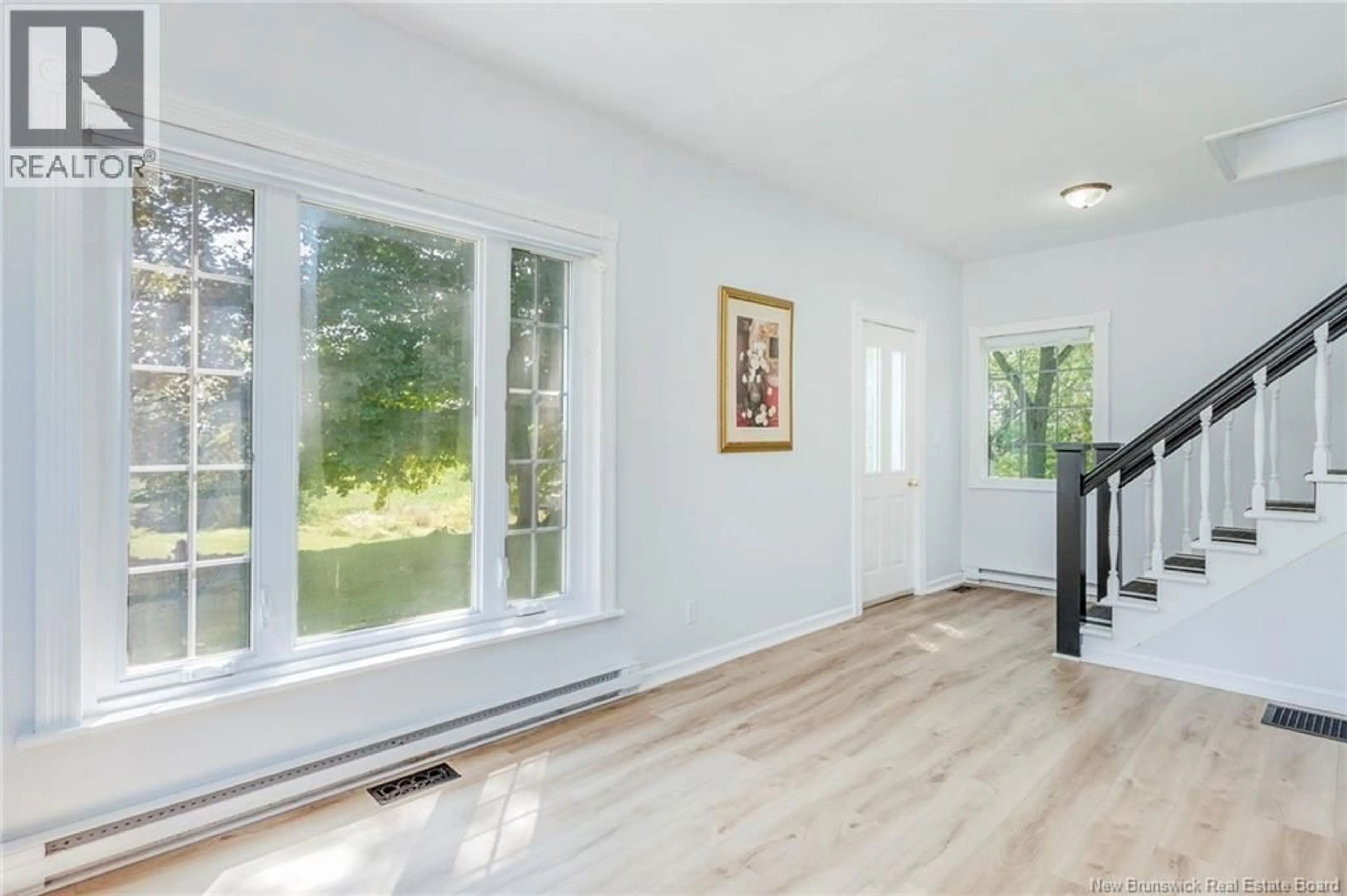 Indoor entryway for 366 MAIN STREET, Sackville New Brunswick E4L3H6